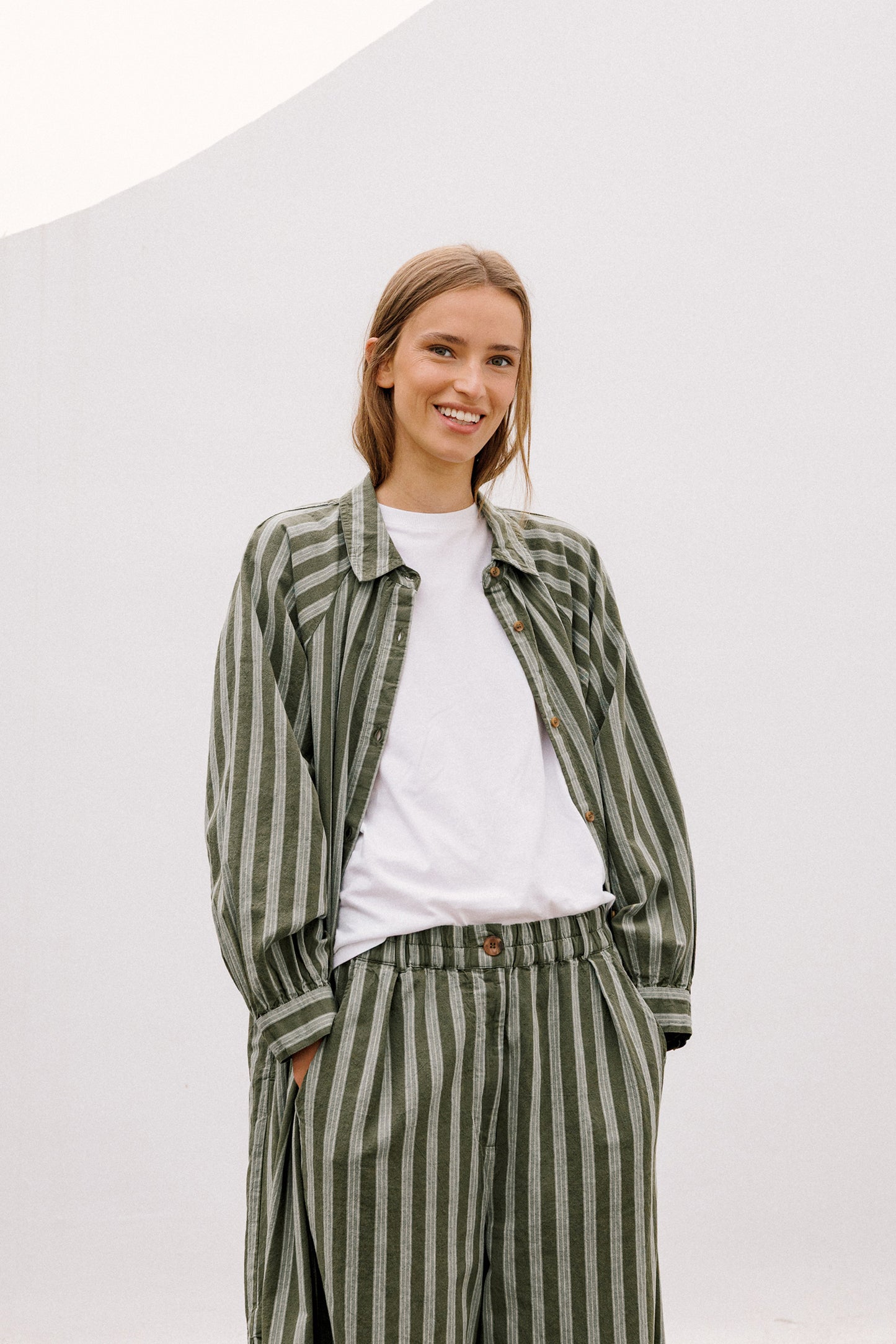 OVERSIZE SHIRT DRESS