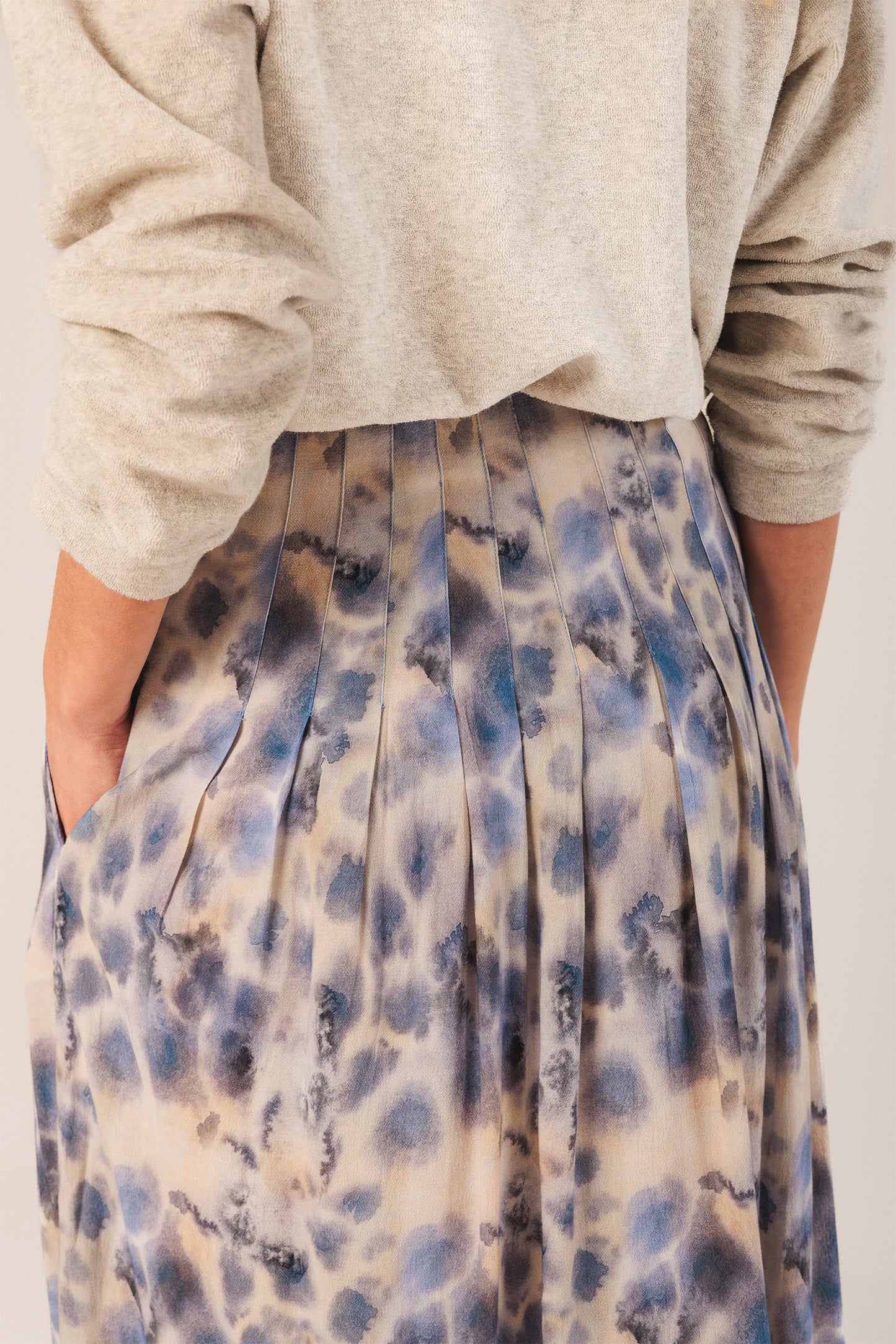 WATERCOLOR MIDI SKIRT