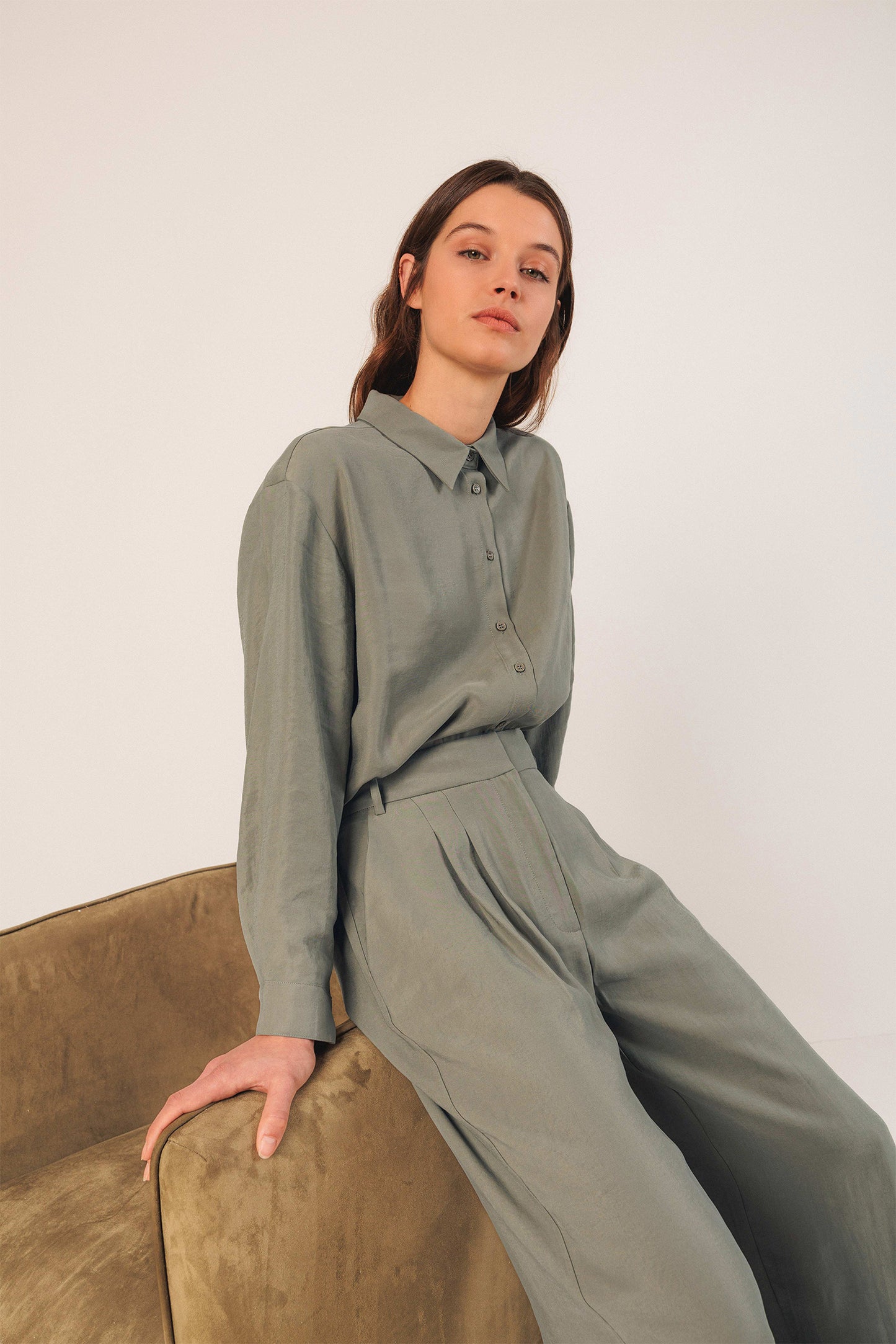 WIDE-LEG PANTS
