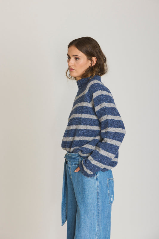 STRIPED CONTRAST SWEATER 3
