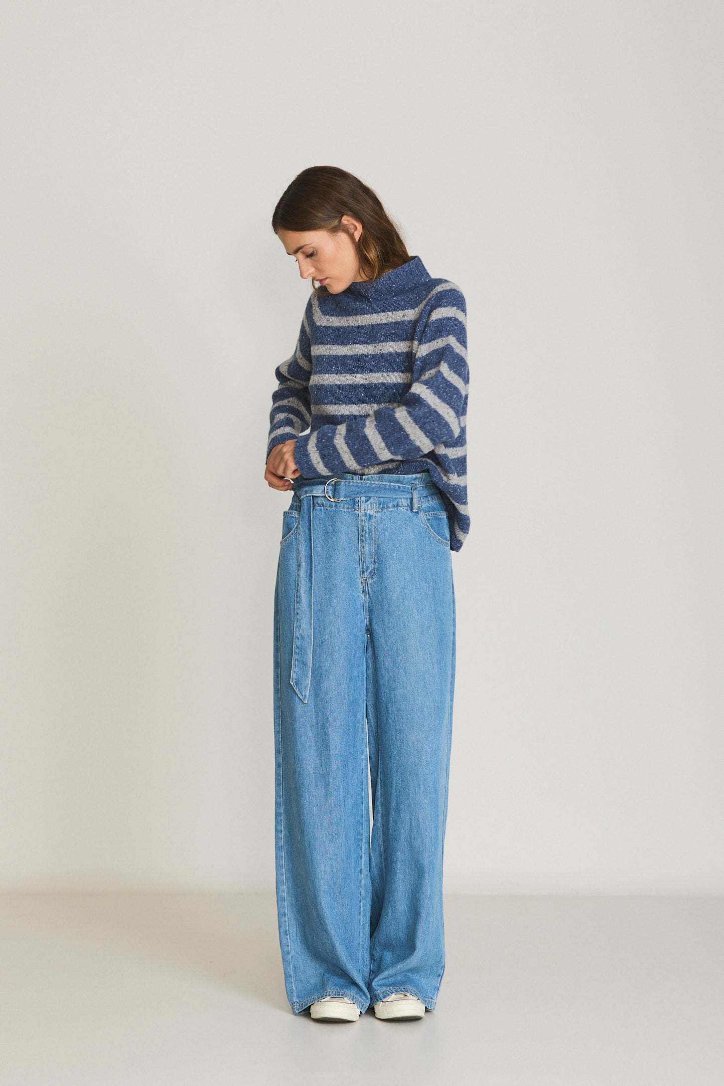 STRIPED CONTRAST SWEATER