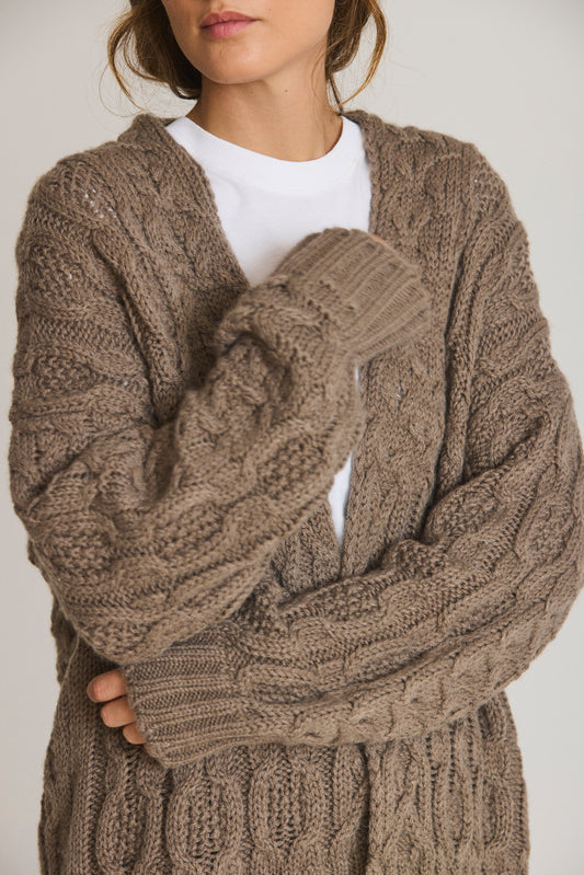CABLE KNIT CARDIGAN 2