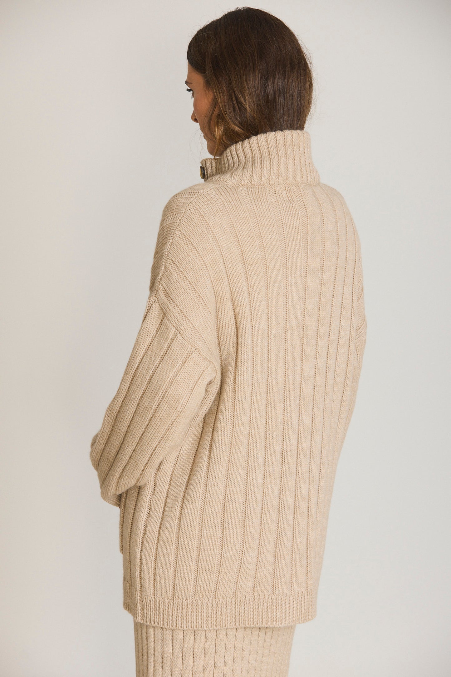 RIBBED KNIT CARDIGAN