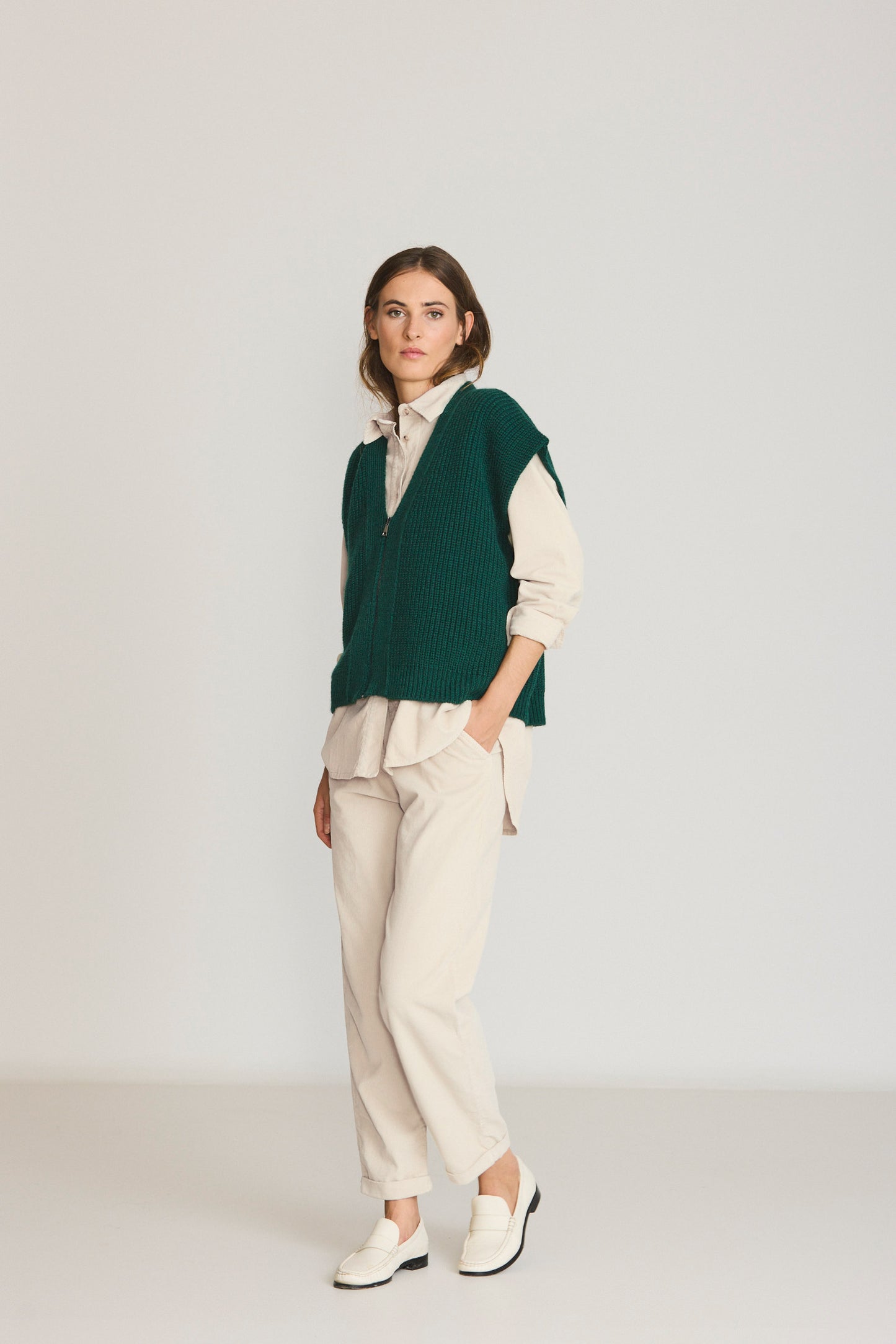 ZIP-UP KNIT VEST