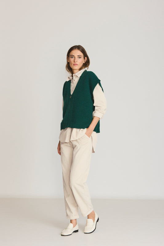 ZIP-UP KNIT VEST 4