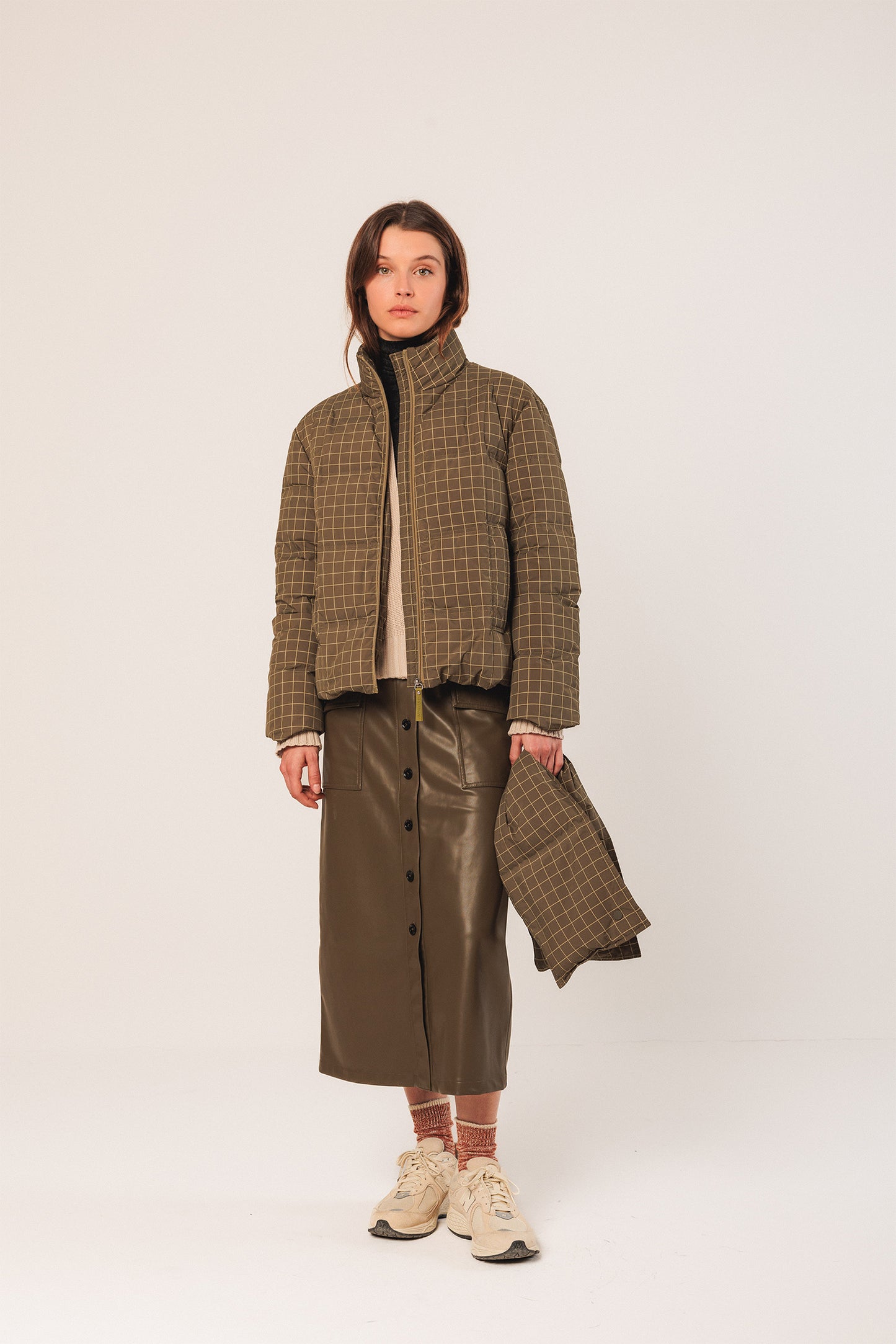 SHORT CHECKERED DOWN COAT
