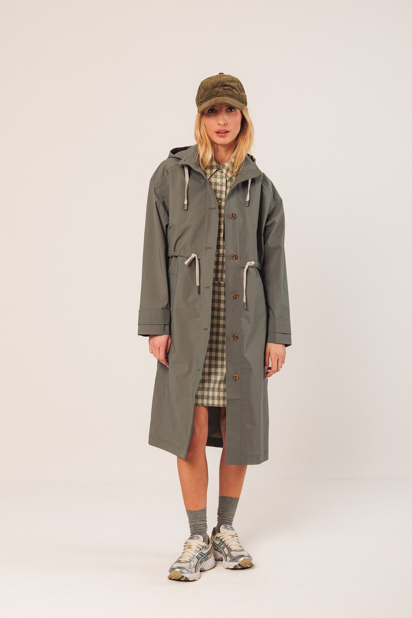 ADJUSTABLE WAIST TRENCH COAT