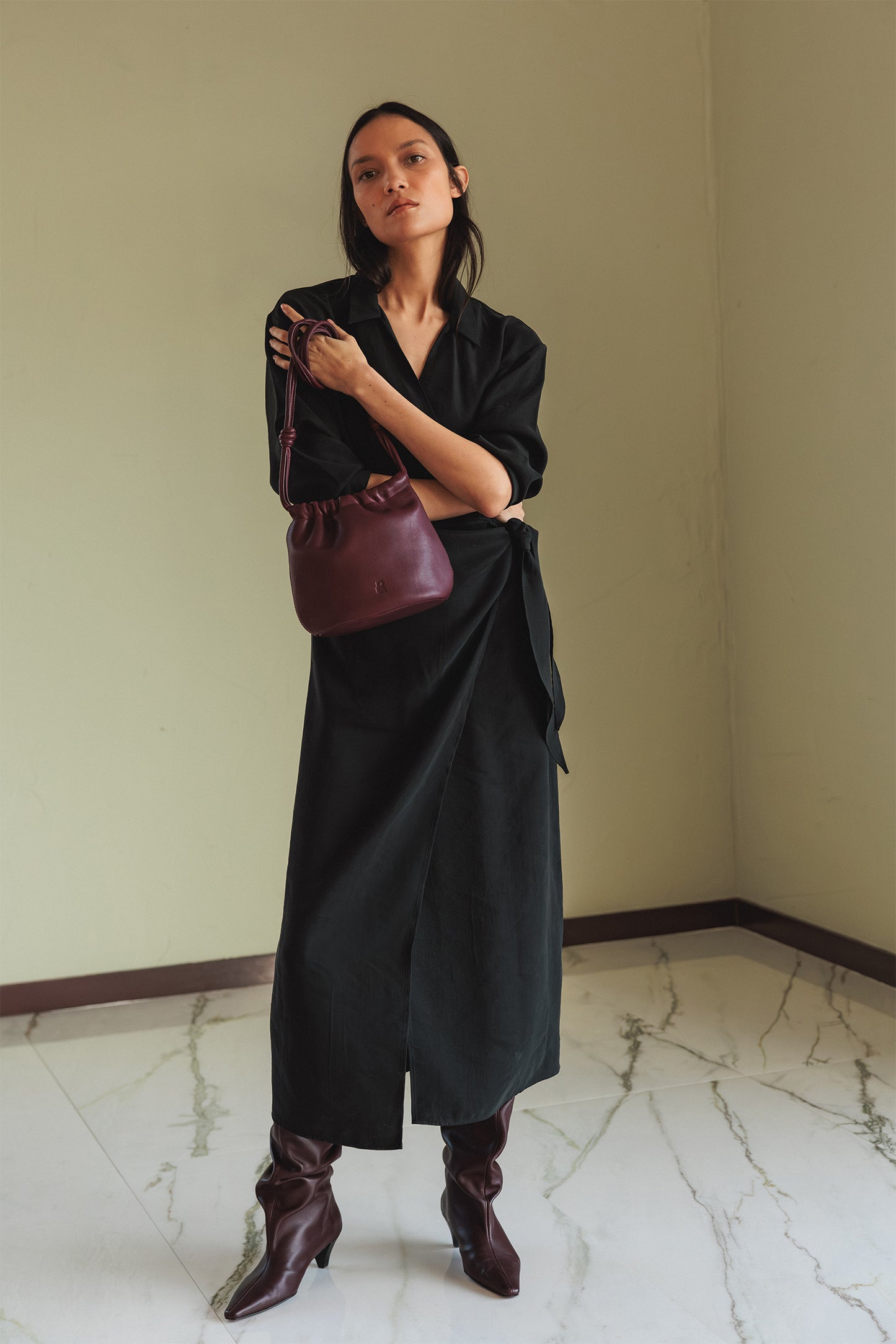 GATHERED LEATHER TOTE BAG