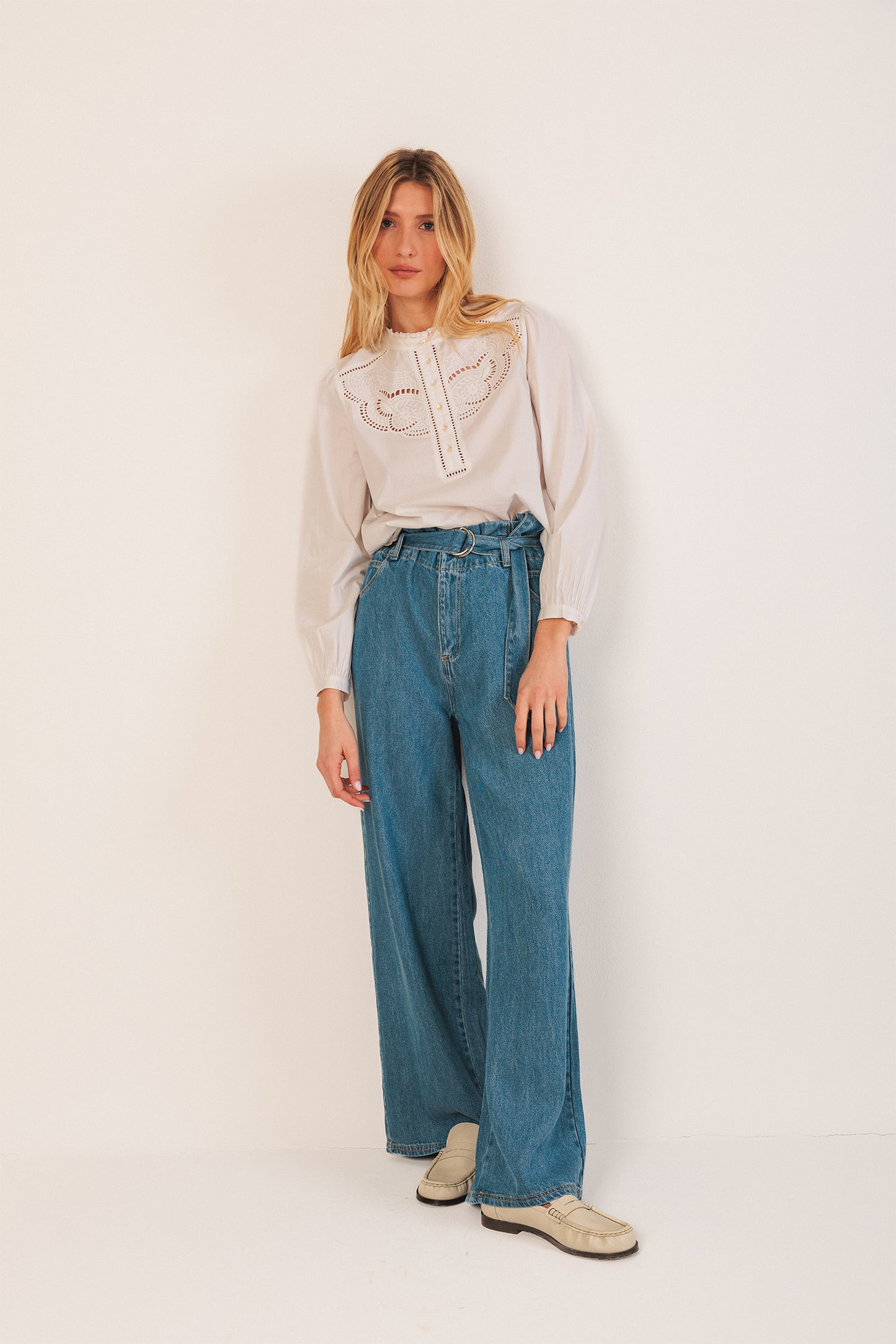 EMBROIDERED TRIMMED BLOUSE