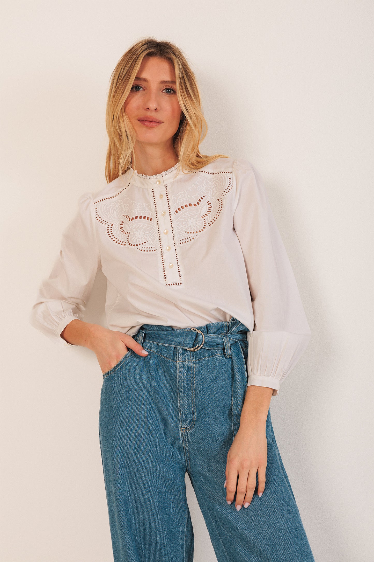 EMBROIDERED TRIMMED BLOUSE
