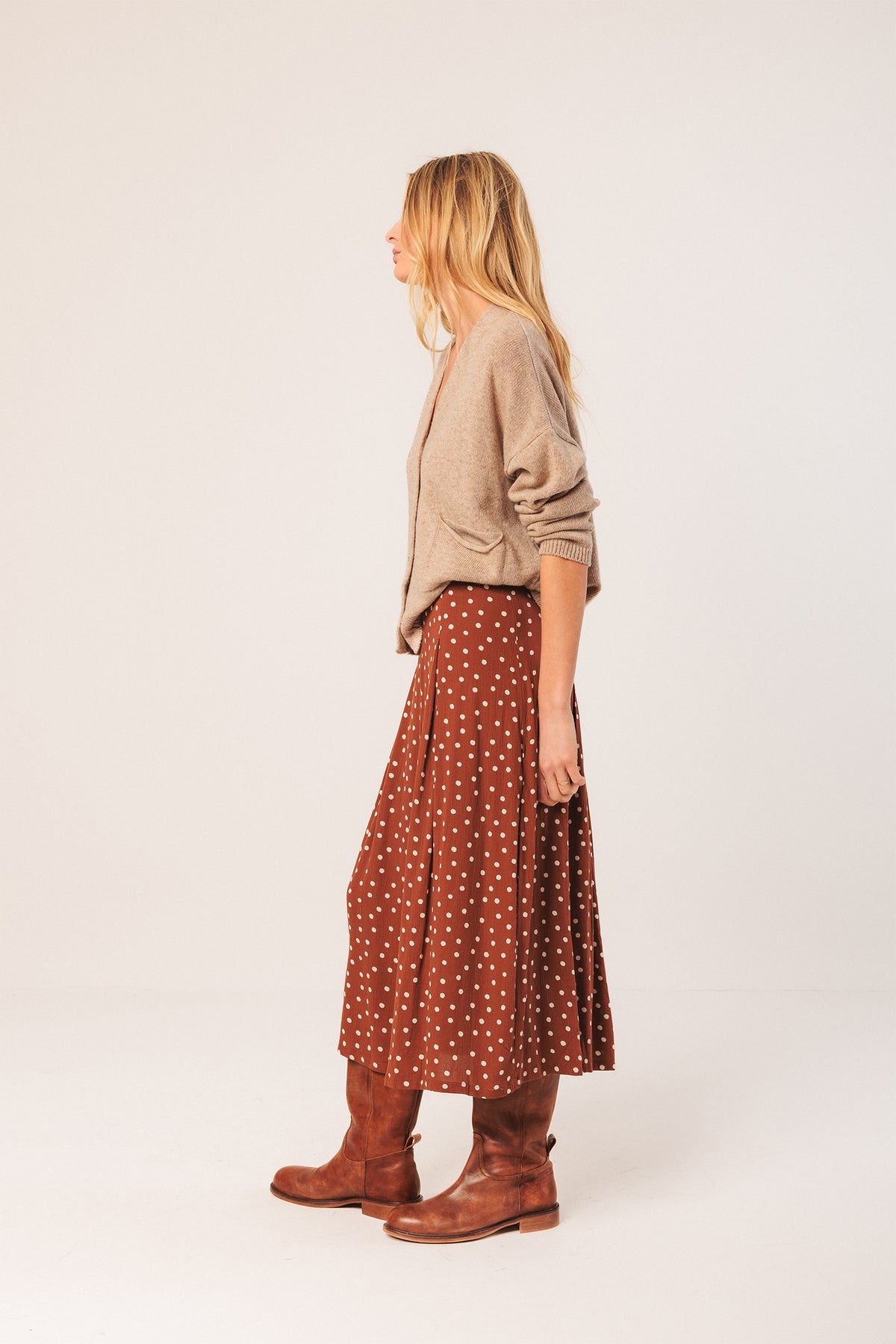 EVASÉ MIDI SKIRT
