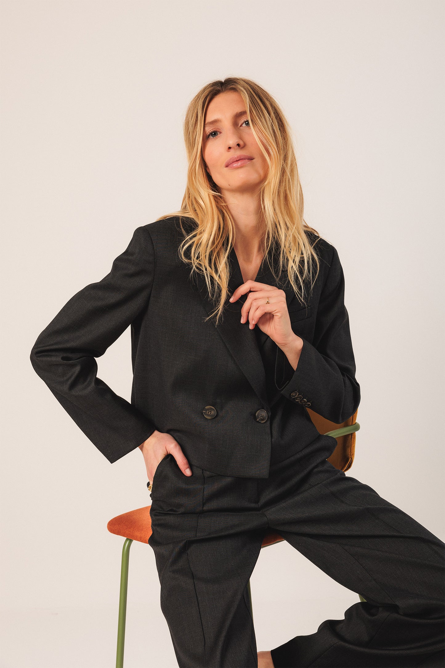 LAPEL CROP BLAZER
