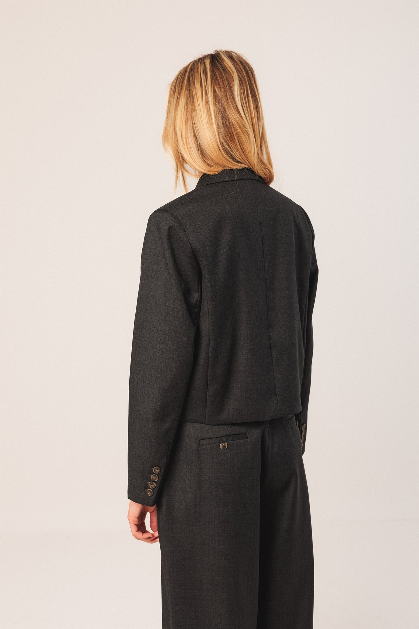 LAPEL CROP BLAZER