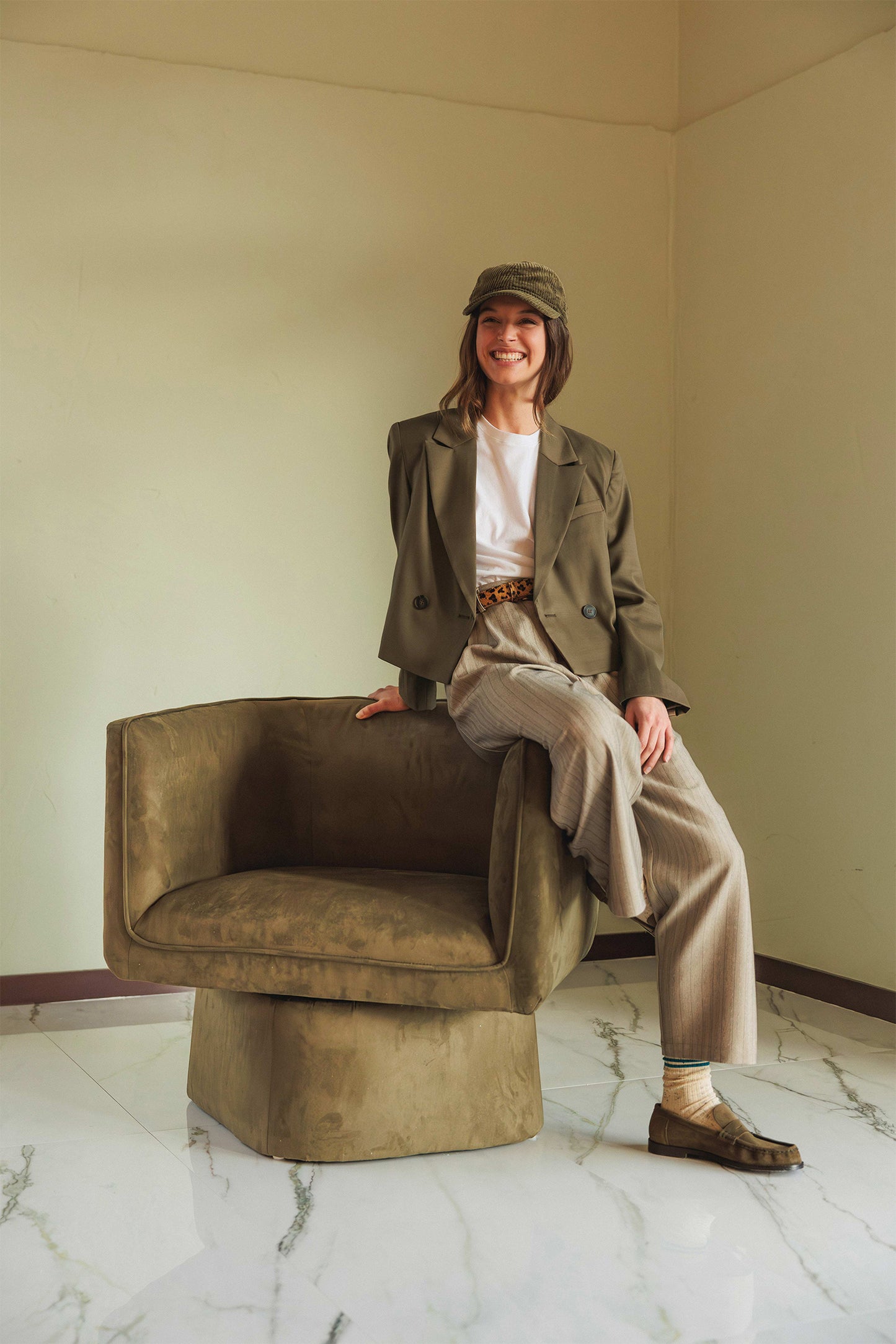 LAPEL CROP BLAZER