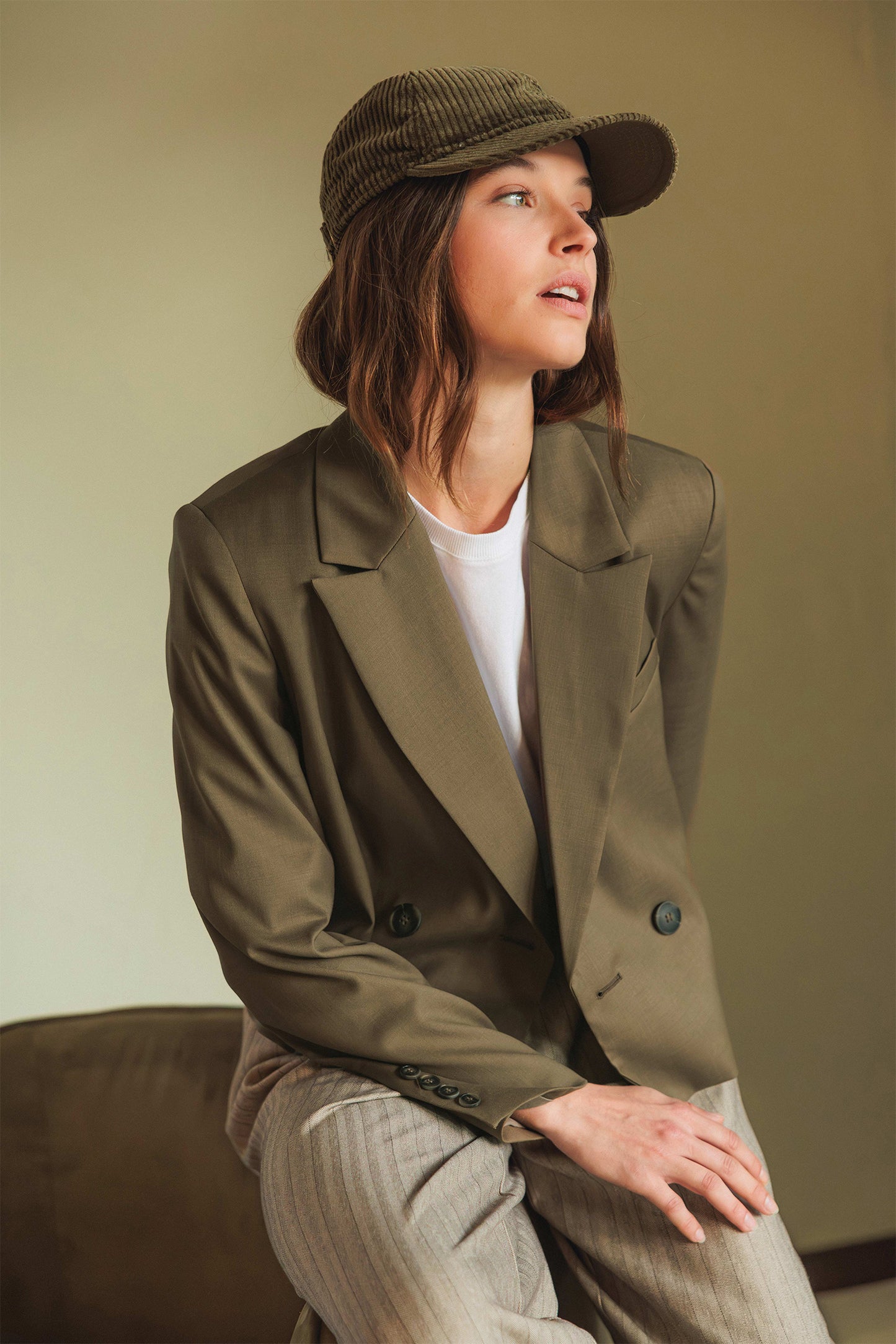 LAPEL CROP BLAZER