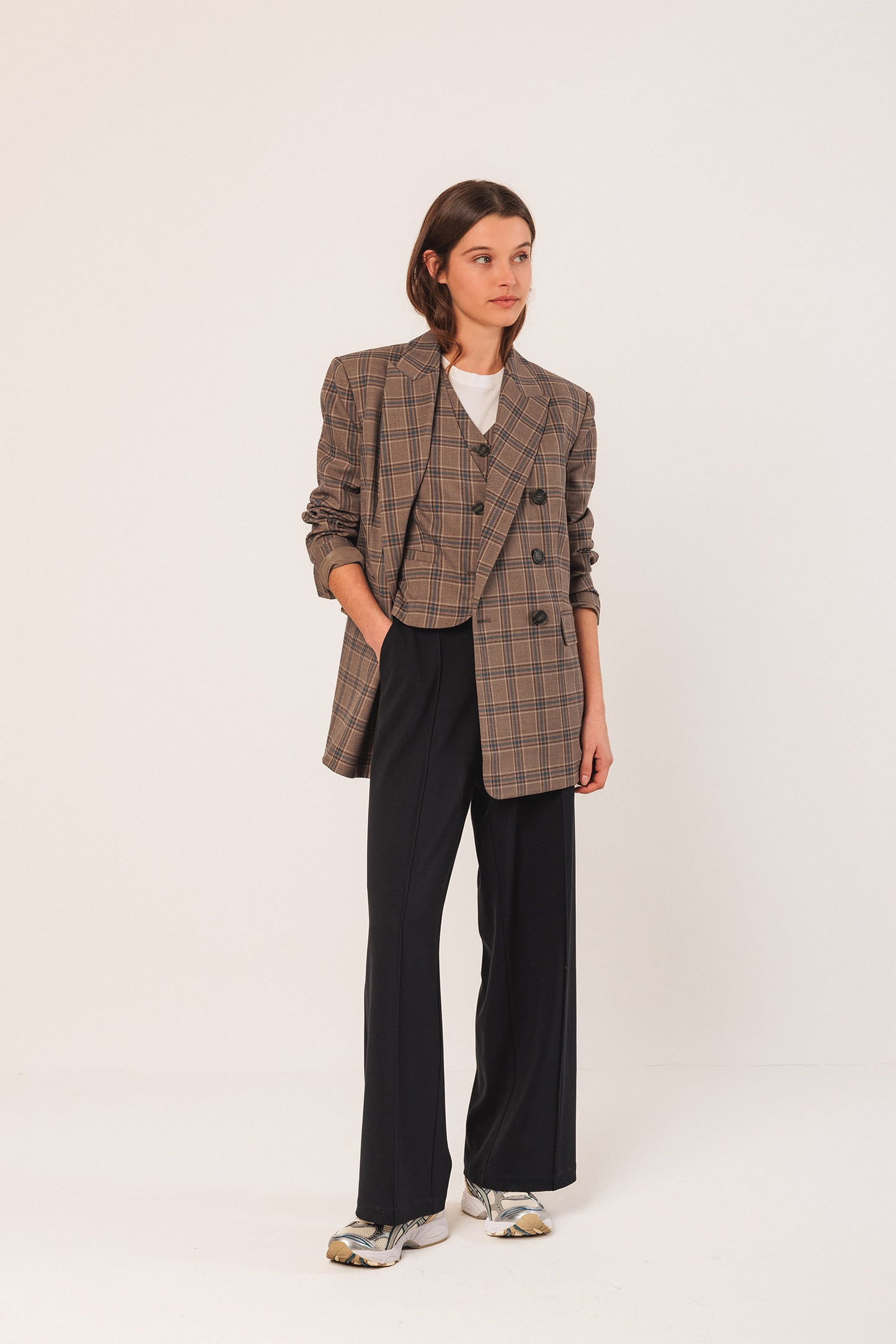 DOUBLE CROSSOVER VEST