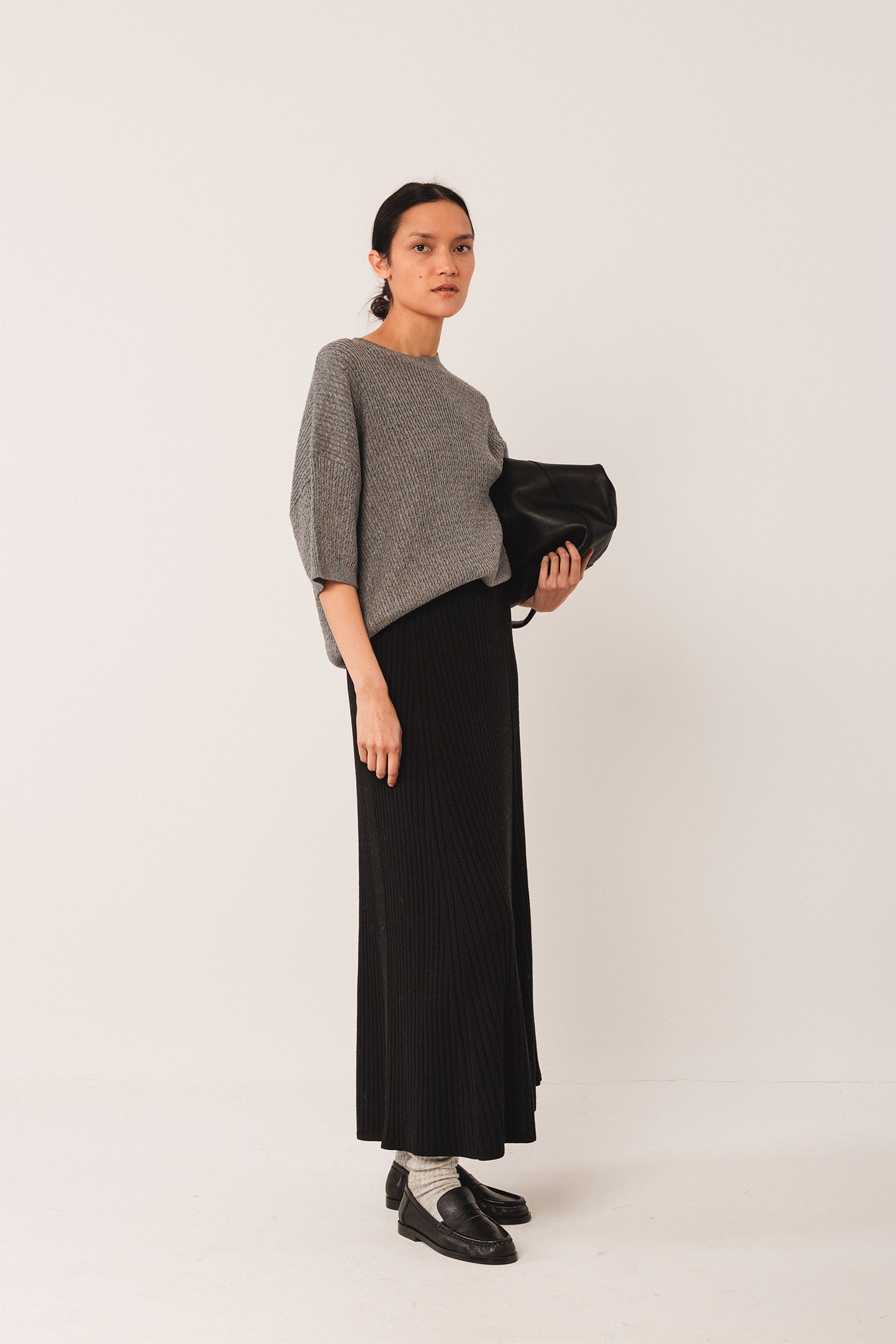 RIBBED KNIT SKIRT