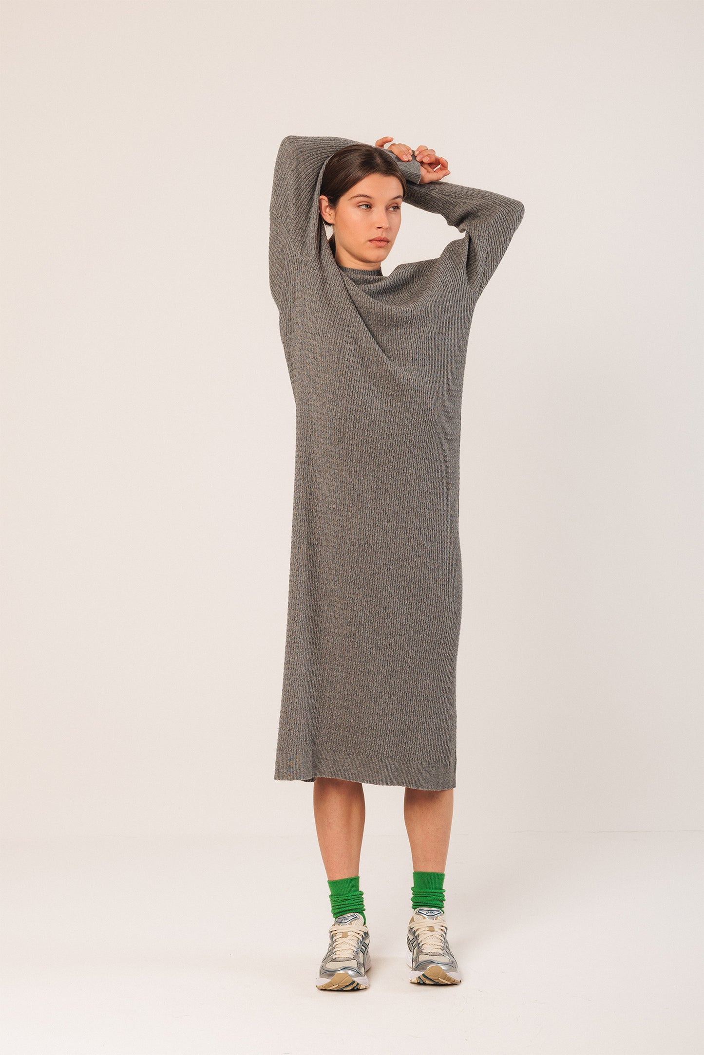 WIDE CABLE-KNIT DRESS