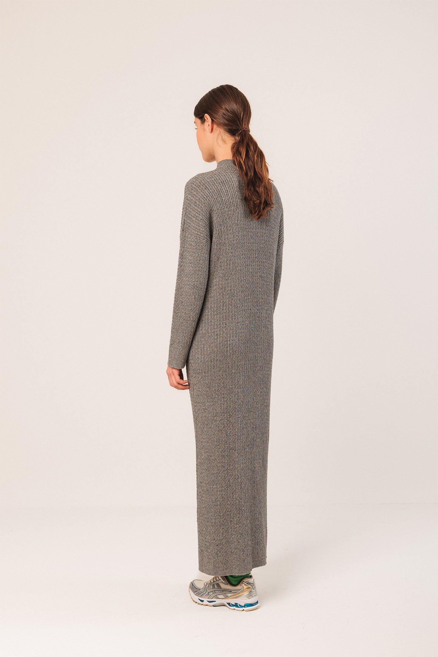 WIDE CABLE-KNIT DRESS