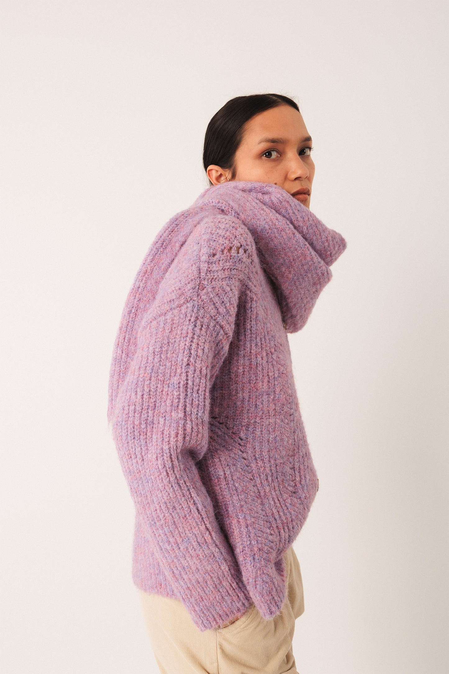 COLORFUL KNITTED SCARF