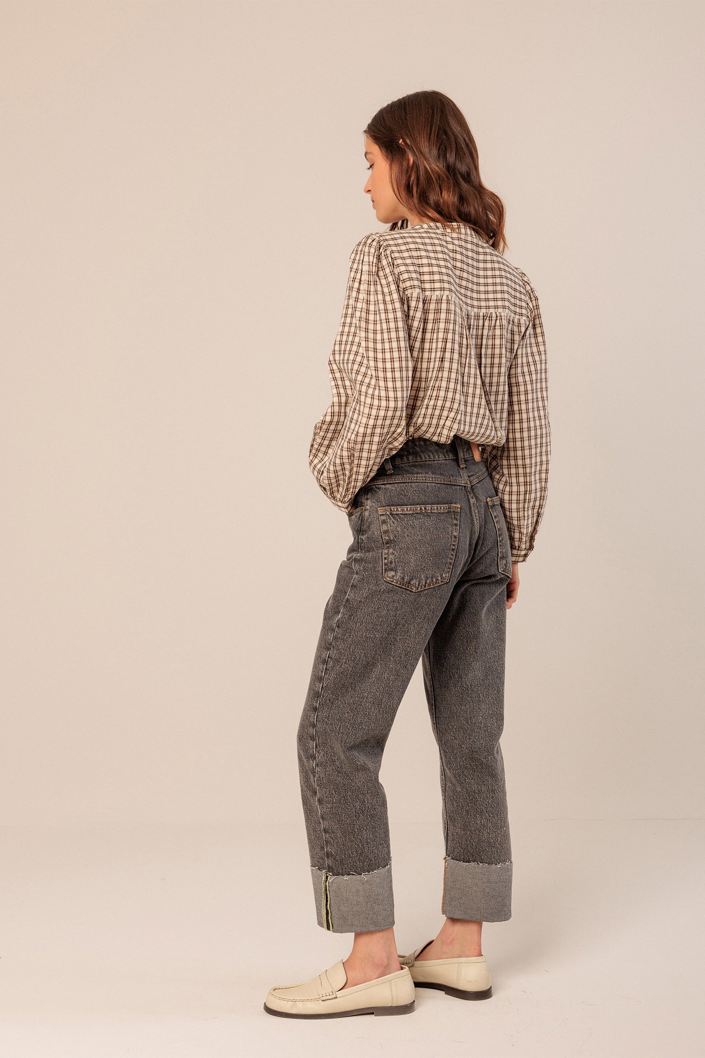TURNED DENIM PANTS