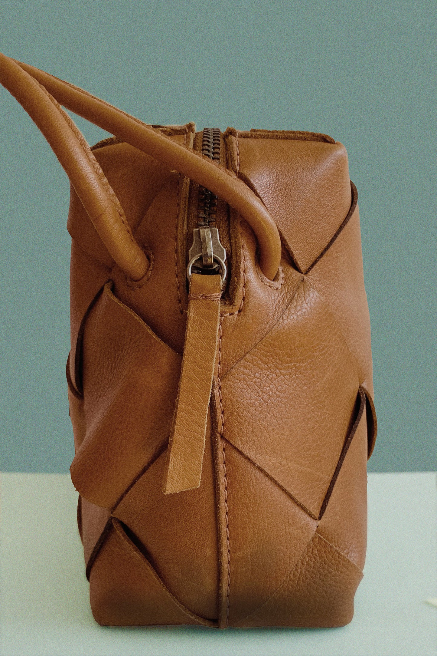 LEATHER BOX CROSSBODY BAG