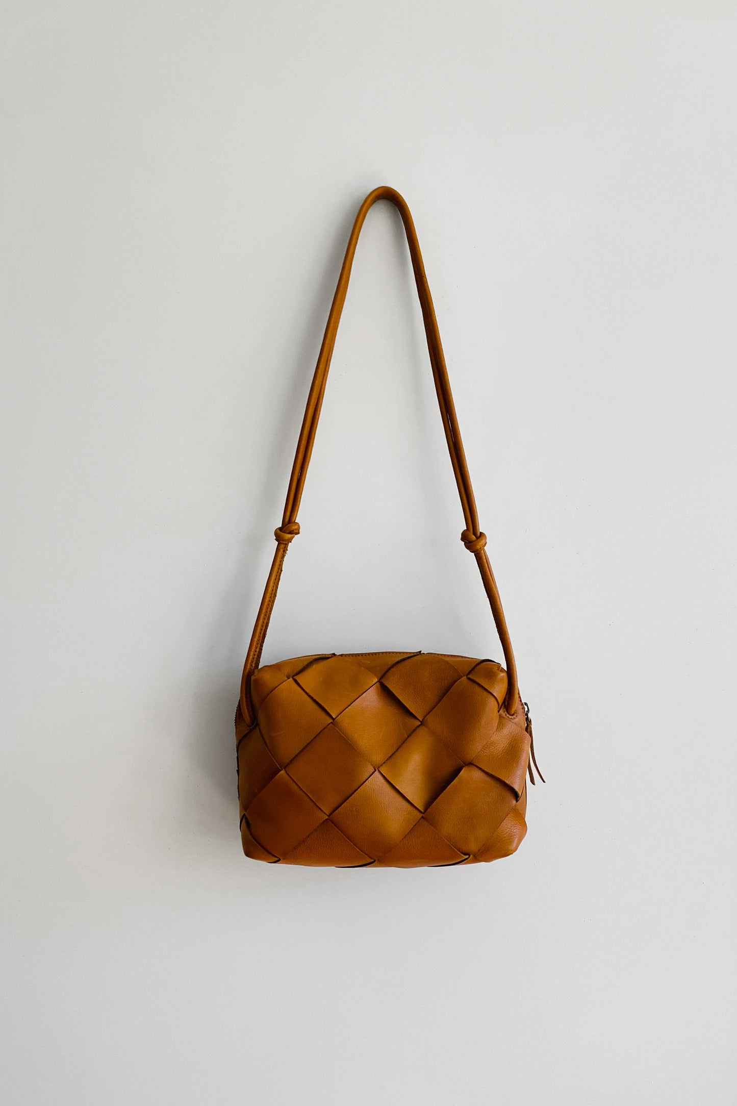 LEATHER BOX CROSSBODY BAG