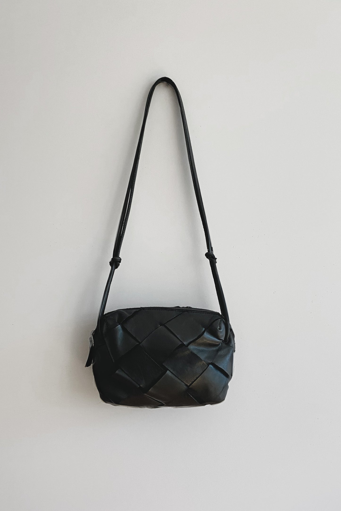 LEATHER BOX CROSSBODY BAG