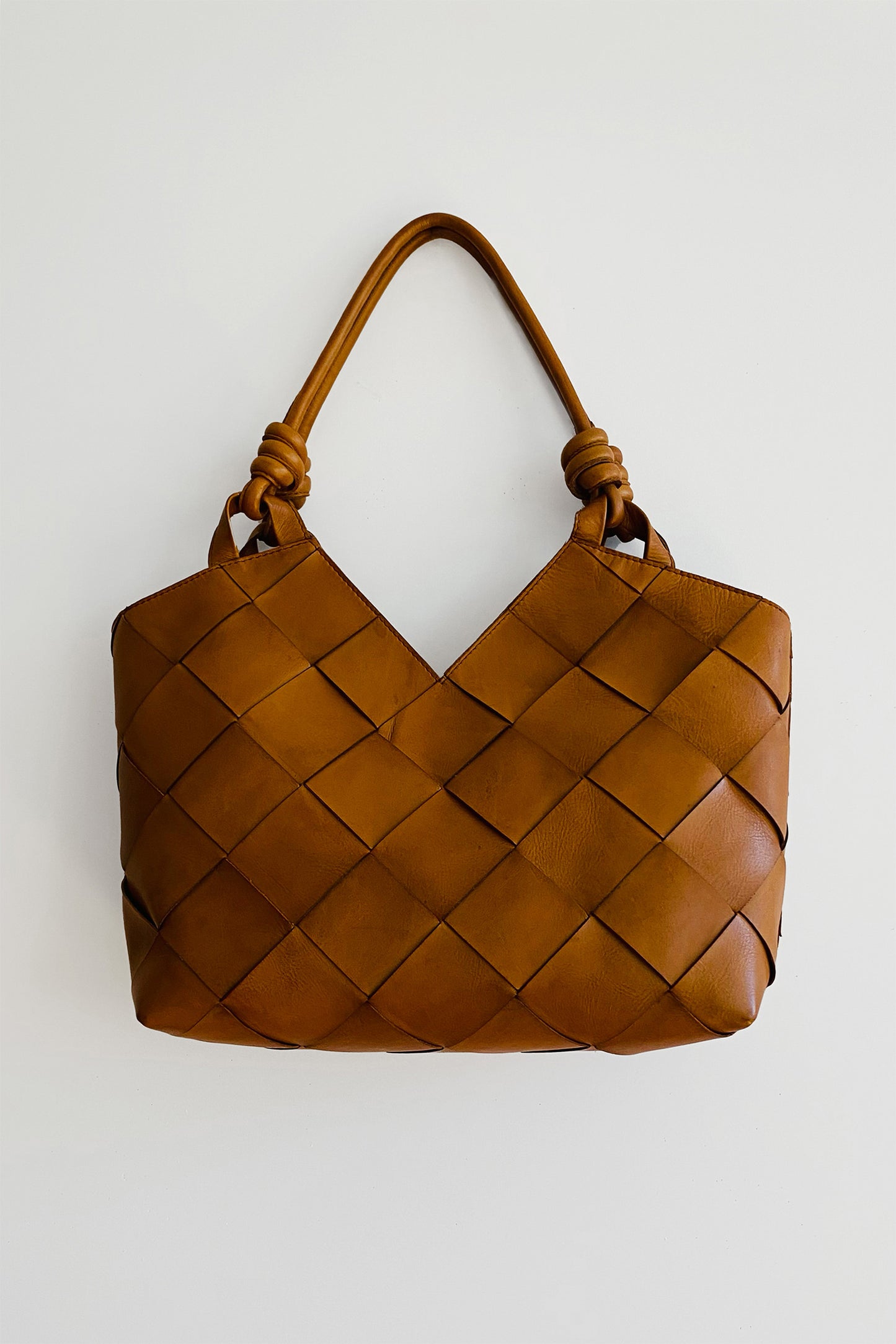MAXI WOVEN LEATHER BAG
