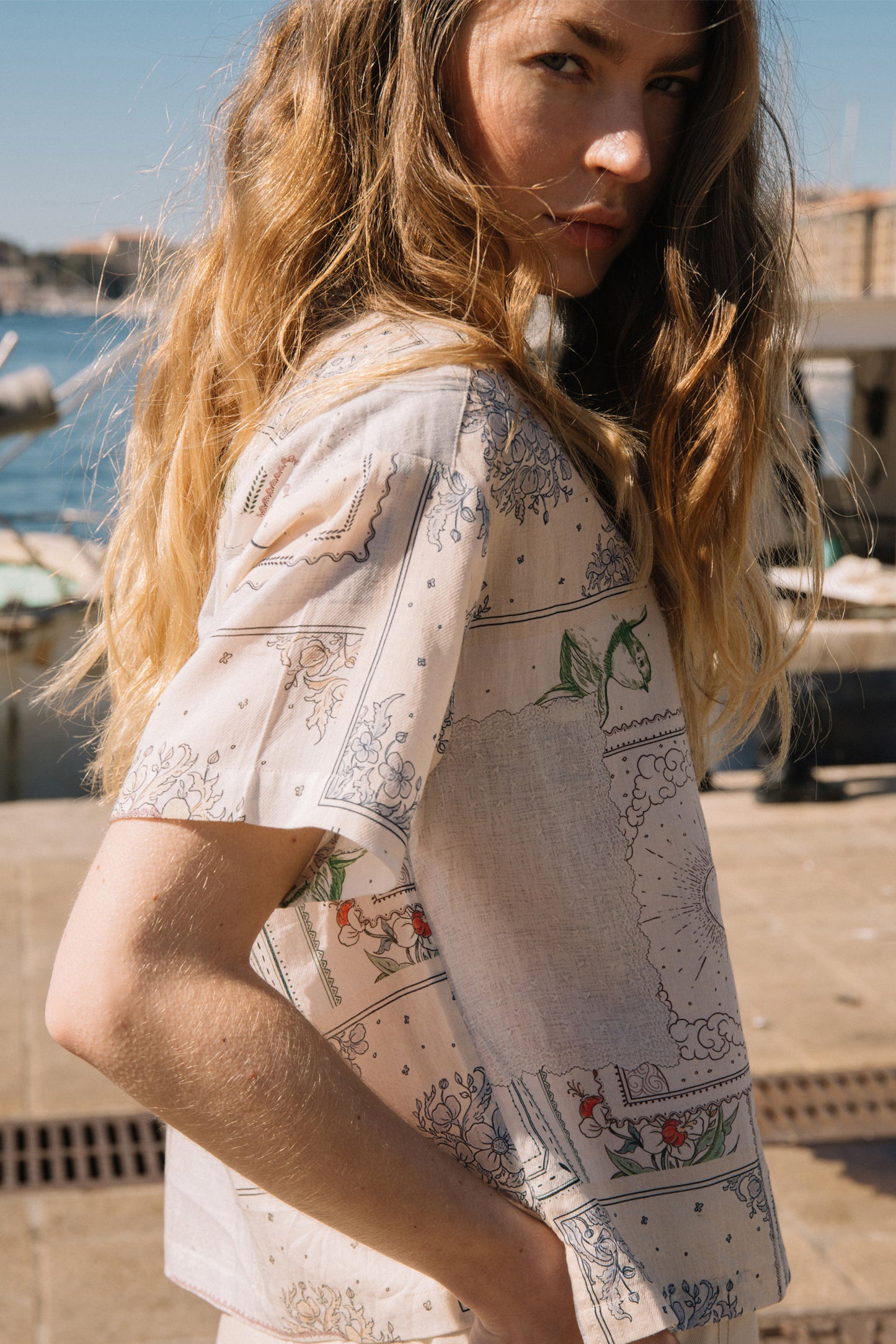 PATCH PRINT SHIRT
