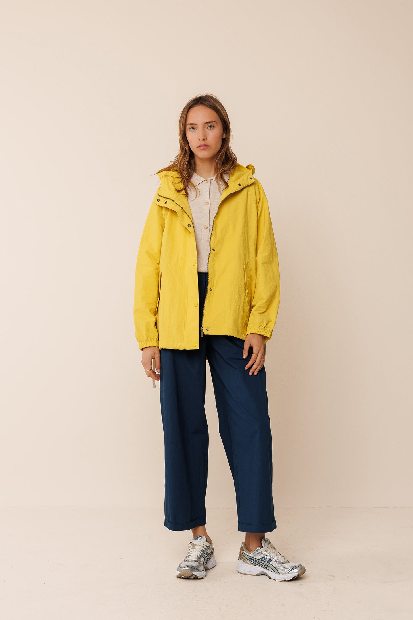 SPORT-STYLE NYLON RAINCOAT