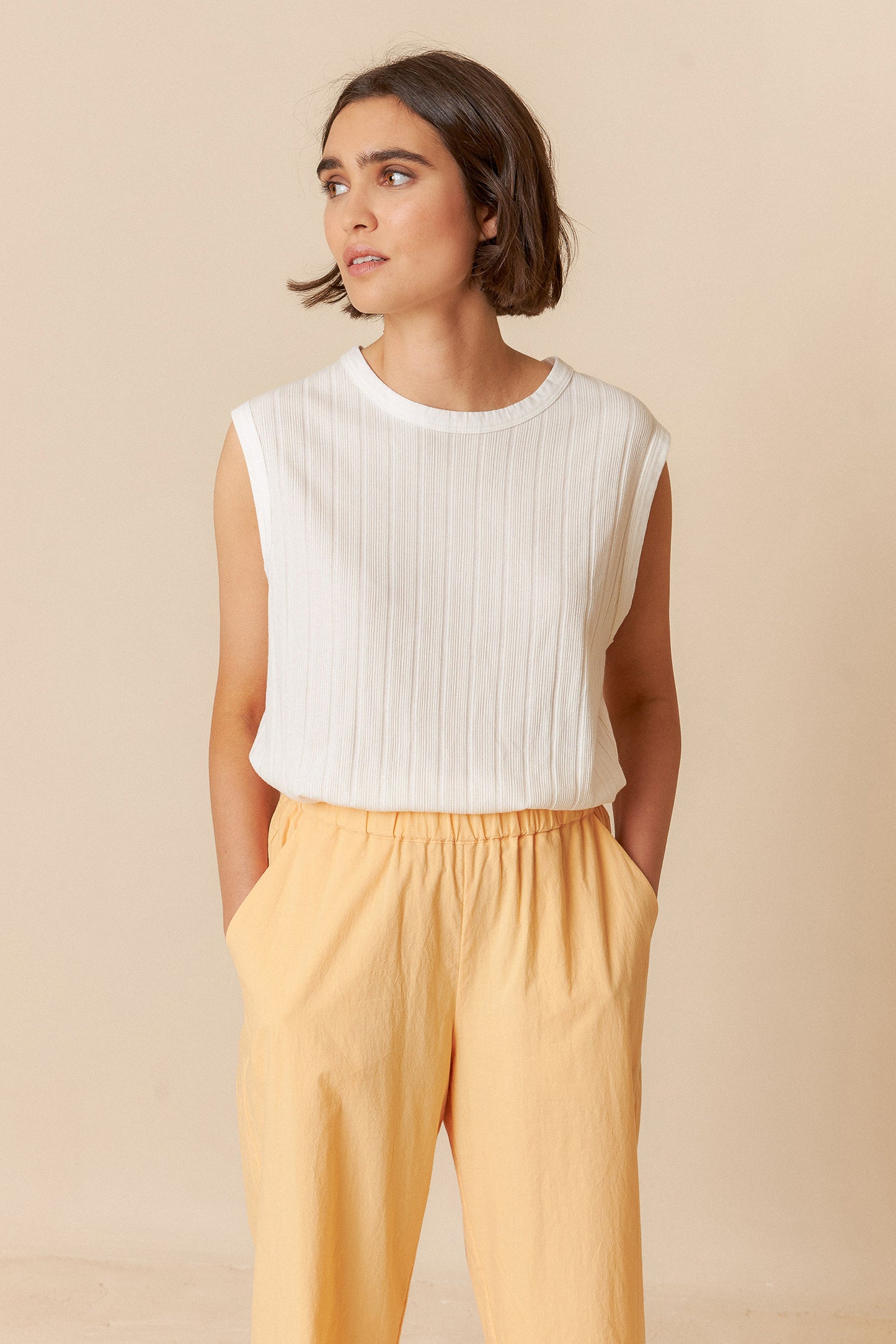 RIBBED KNIT T-SHIRT