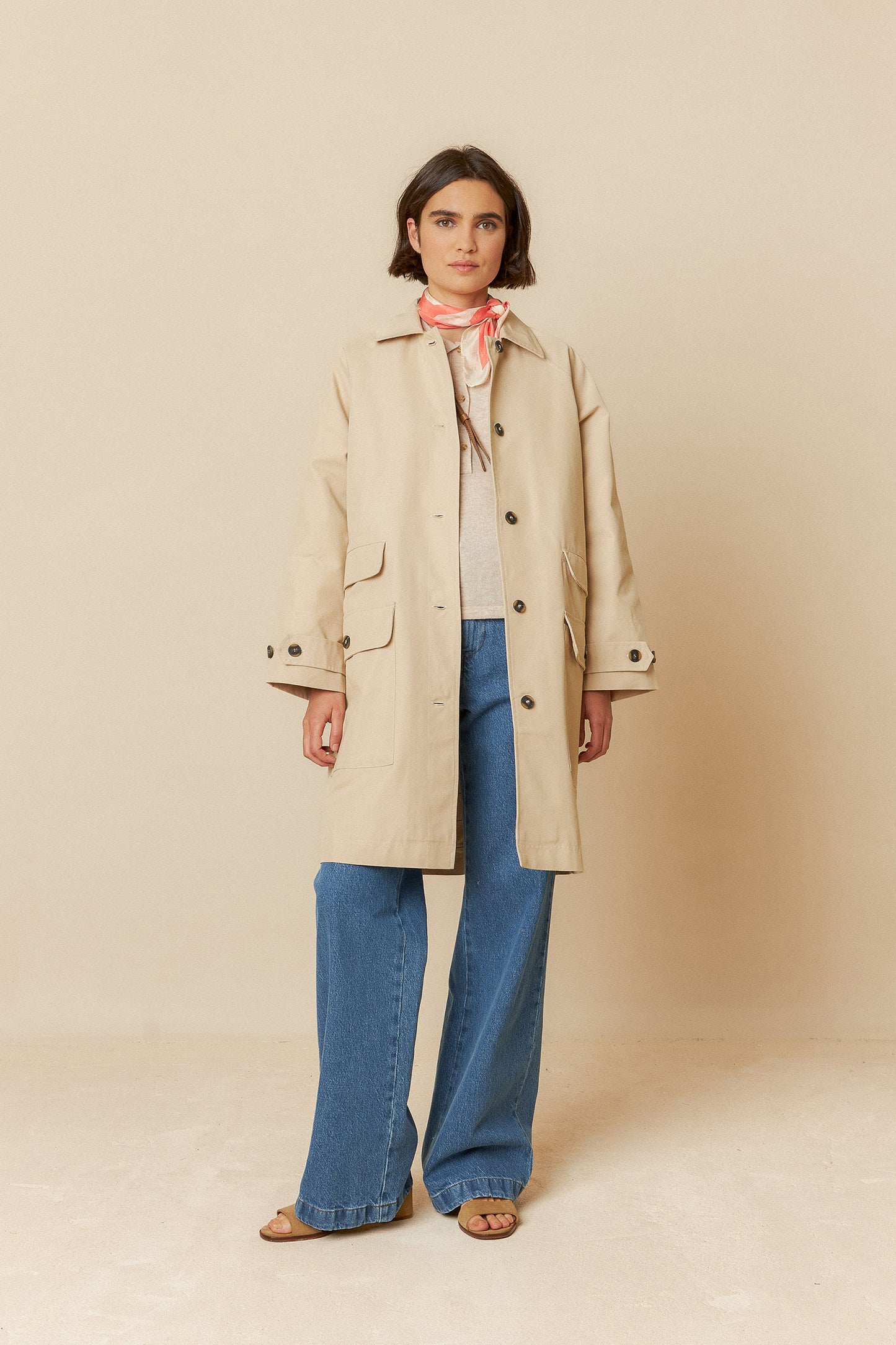 CLASSIC CUT TRENCH COAT