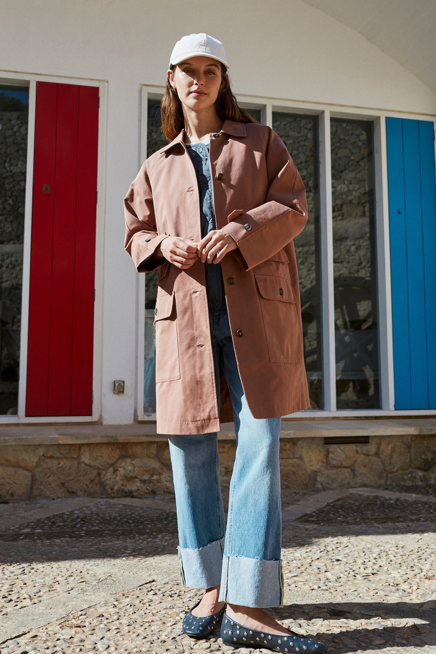 CLASSIC CUT TRENCH COAT