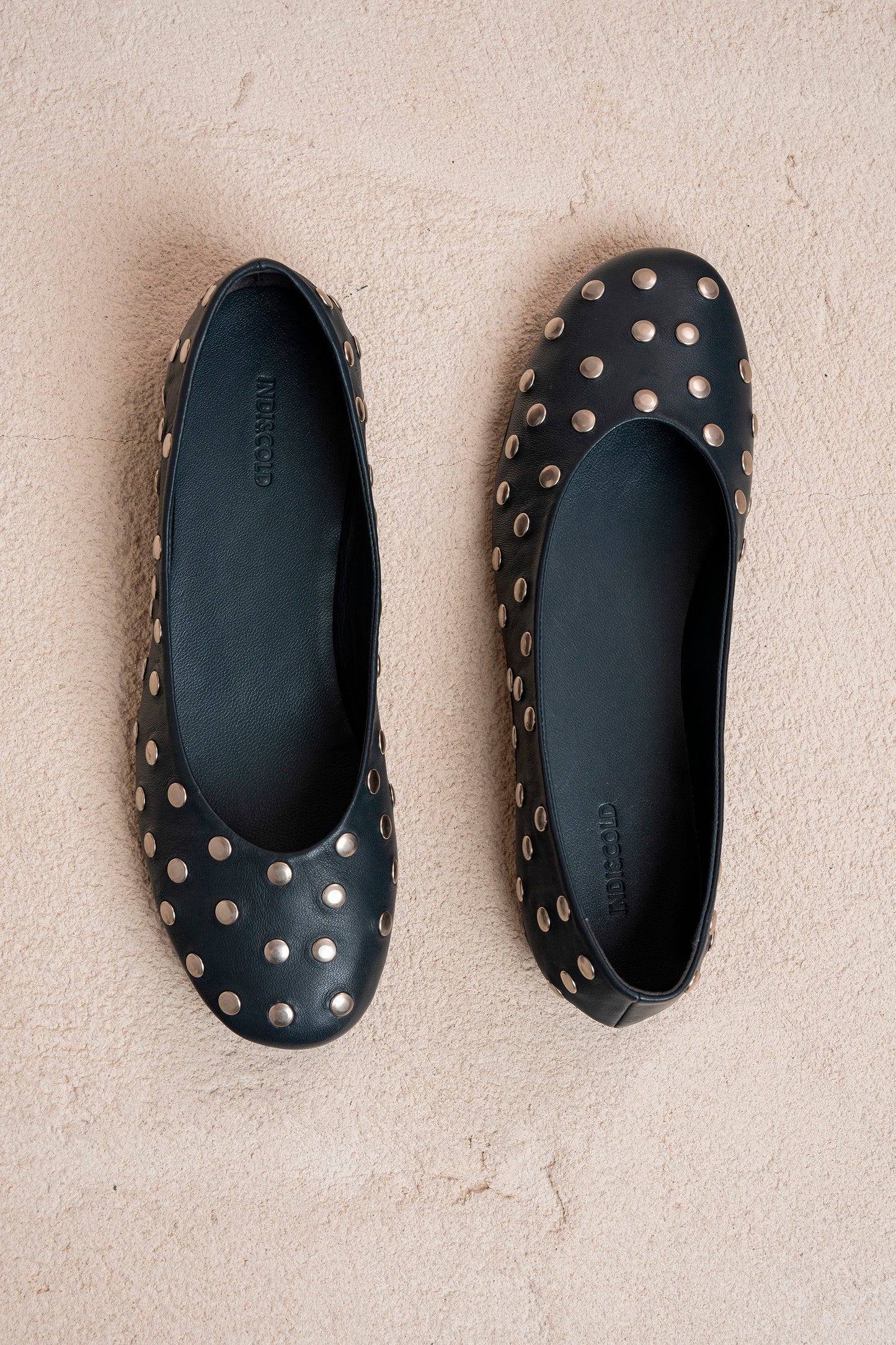 FLAT BALLERINA STUDS