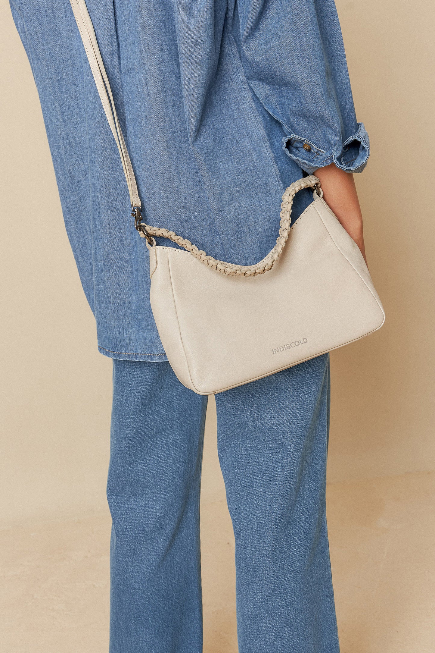 LEATHER BAG WITH BRAIDED HANDLE