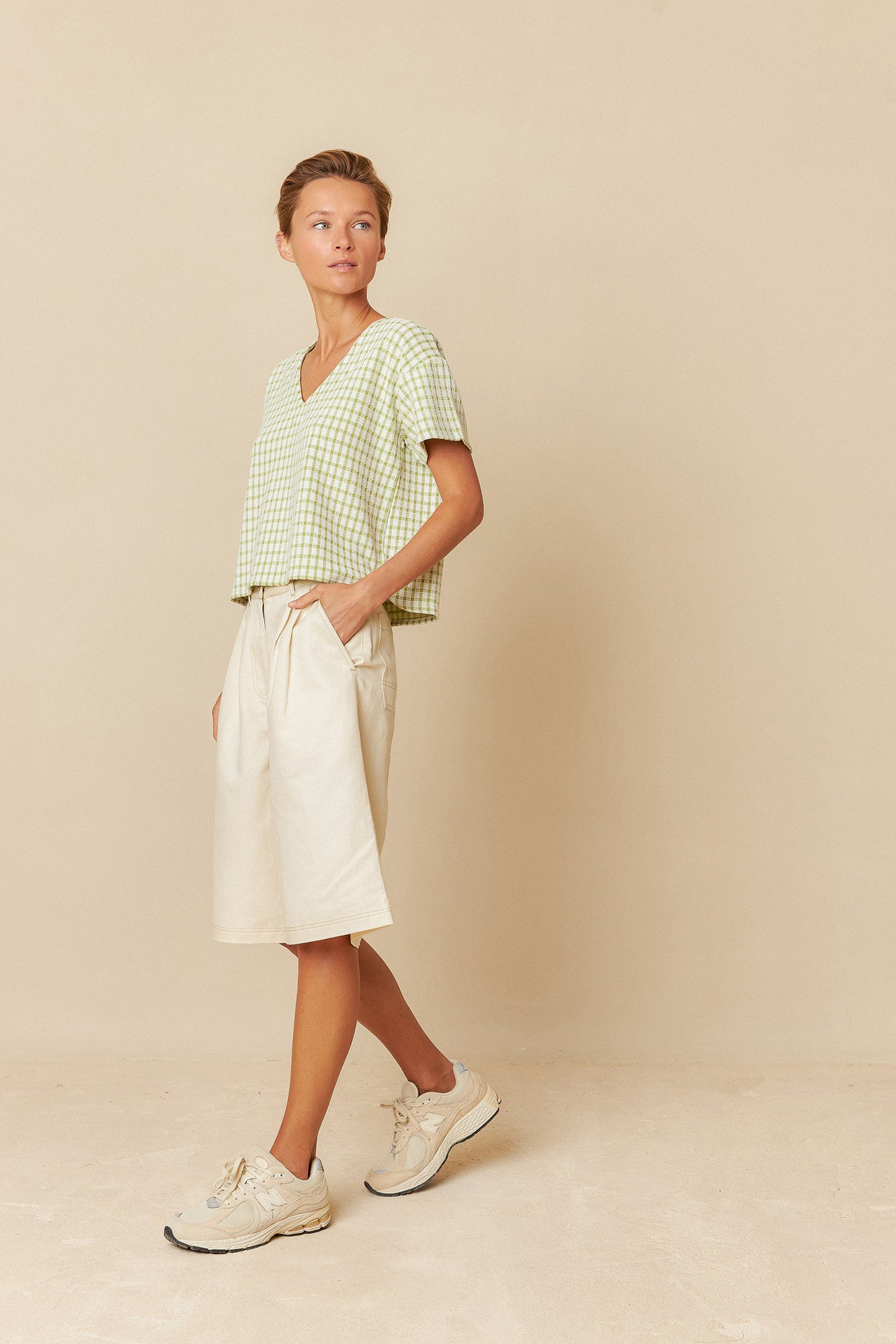 GABARDINE CONTRAST BERMUDA SHORTS