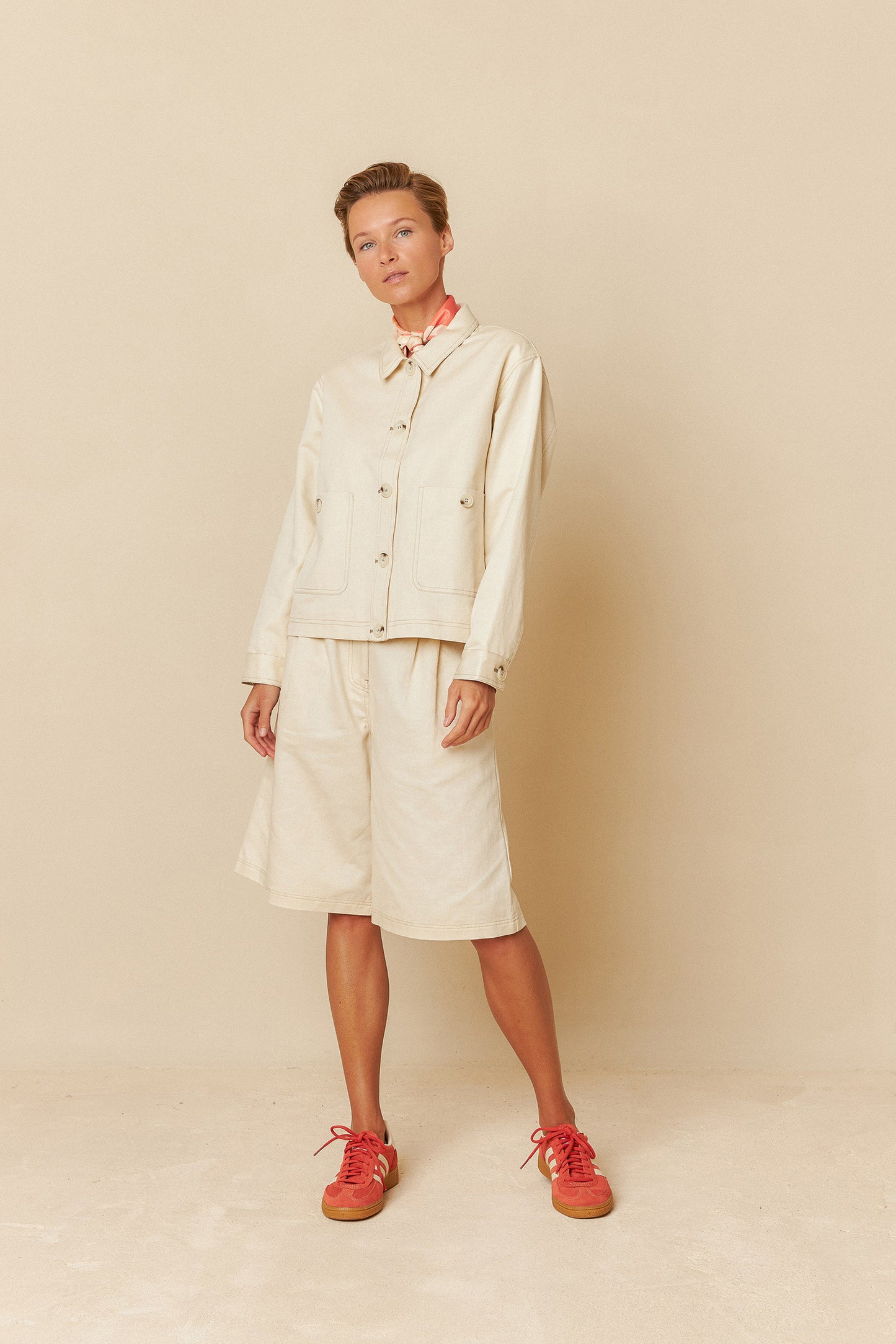 GABARDINE CONTRAST BERMUDA SHORTS