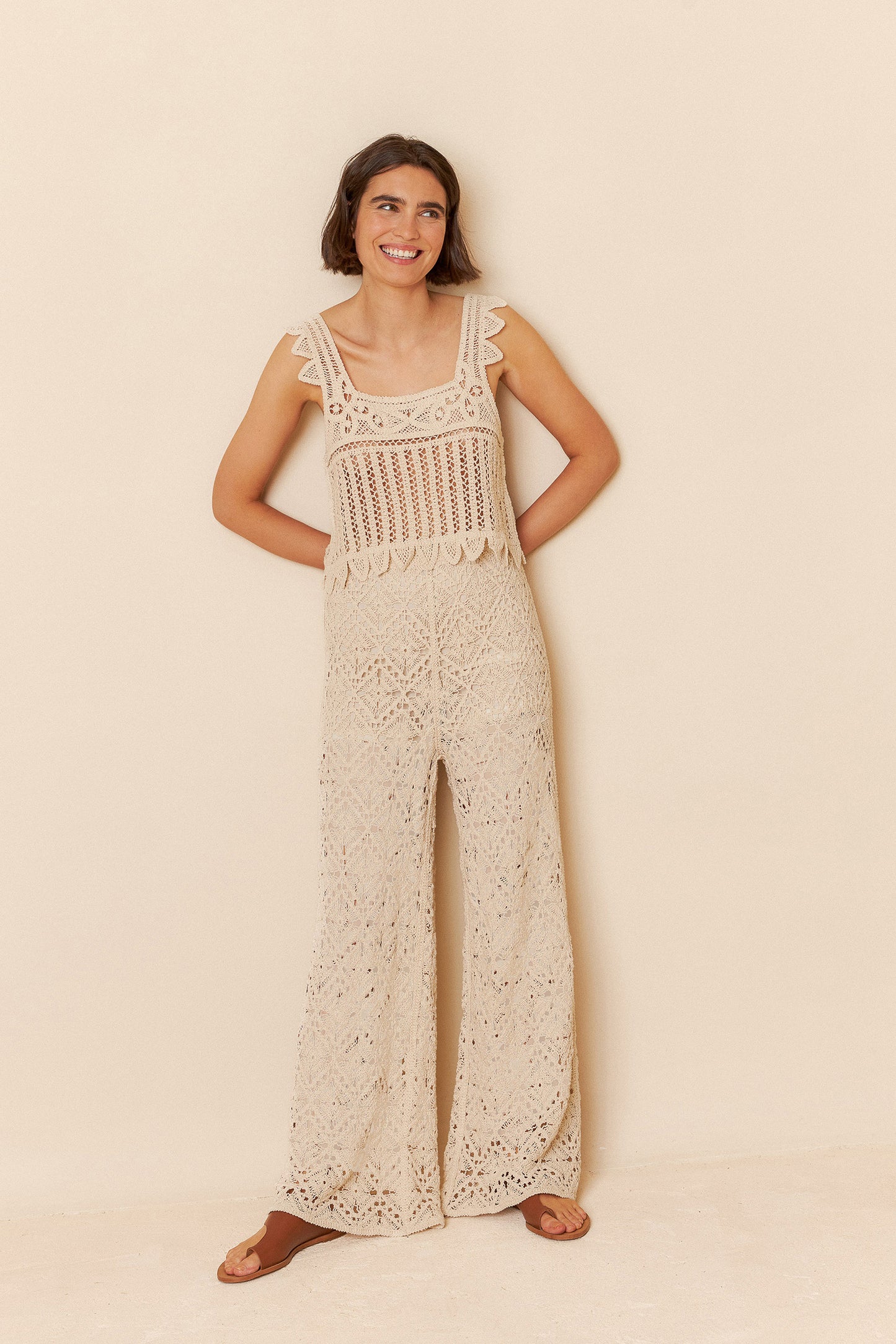 CROCHET CROP TOP