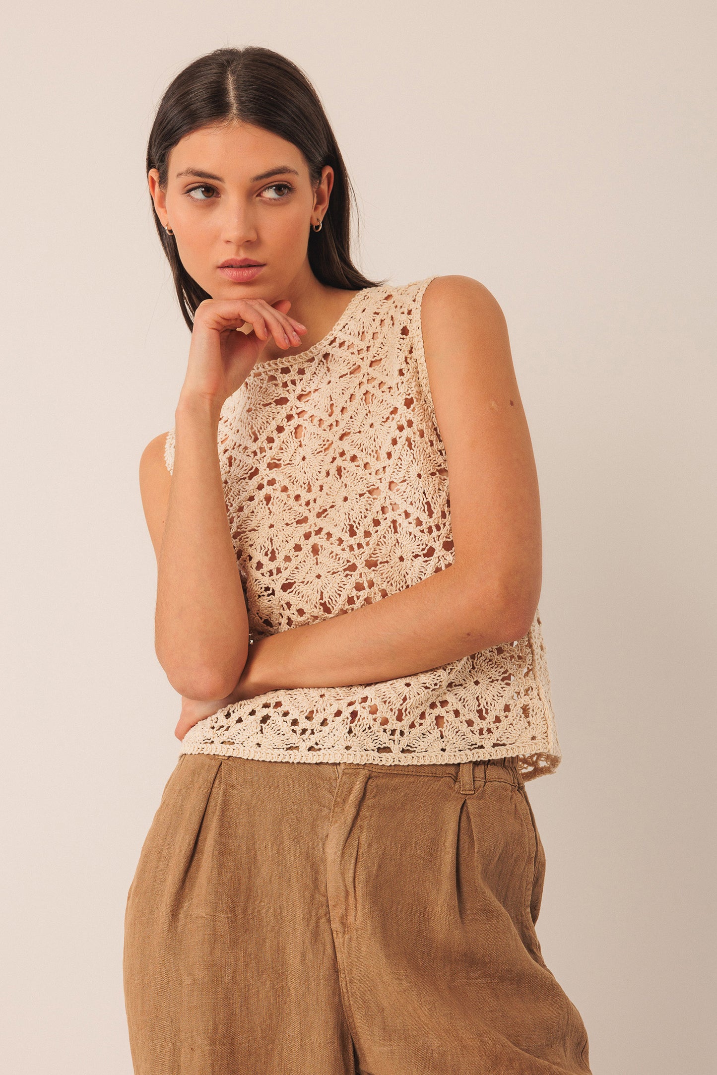 BUTTON-UP CROCHET TOP