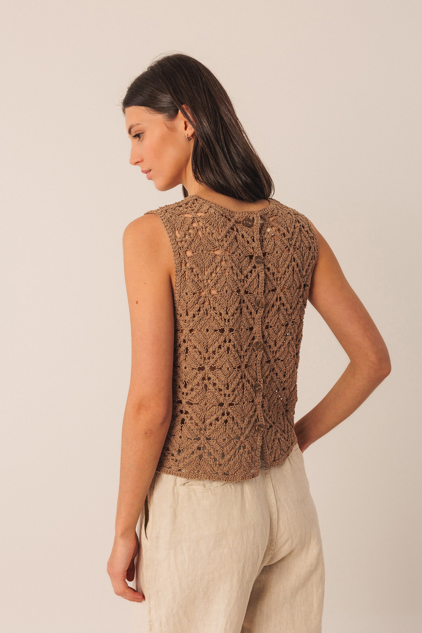 BUTTON-UP CROCHET TOP