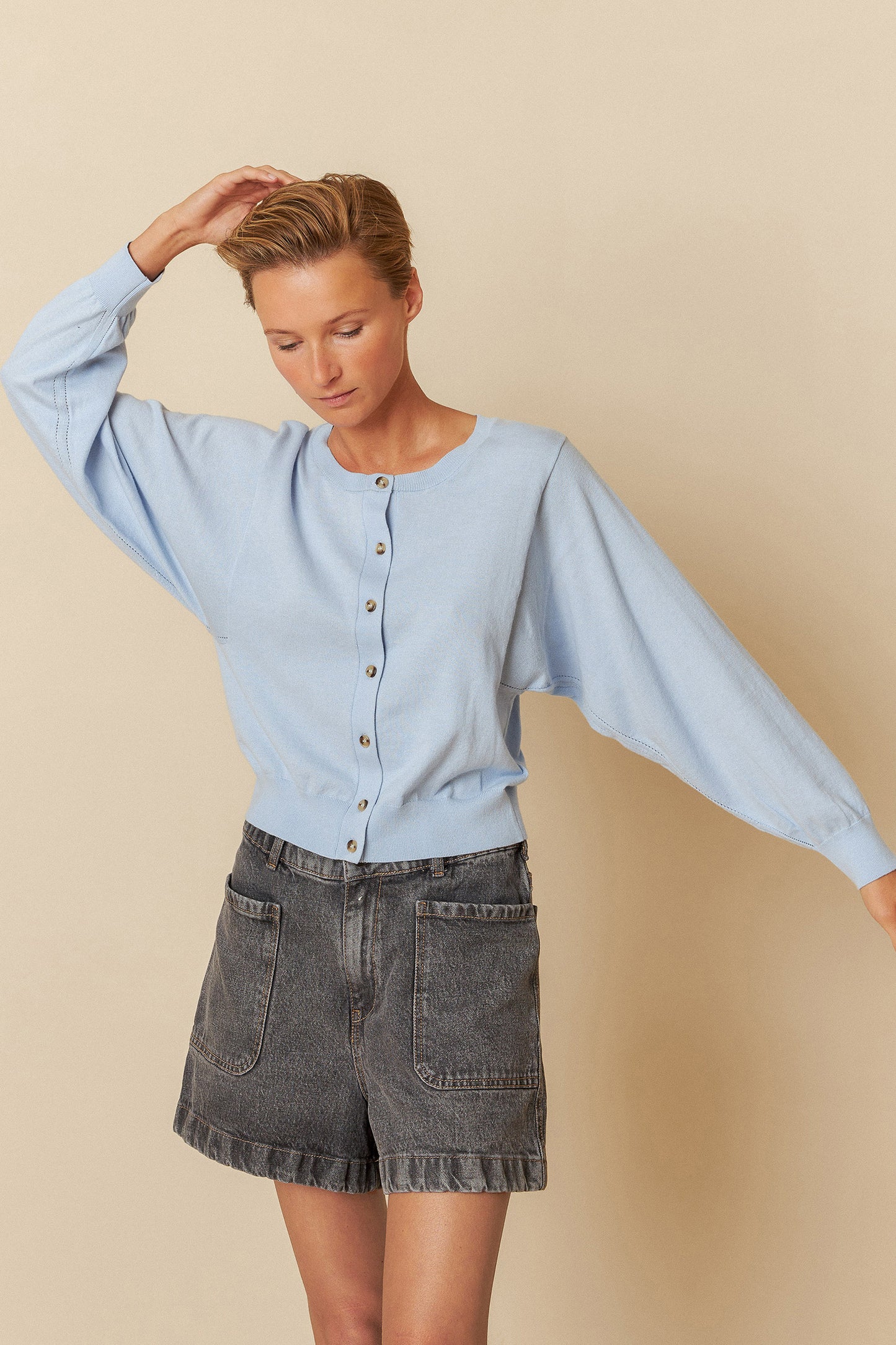 BATWING SLEEVE KNIT JACKET