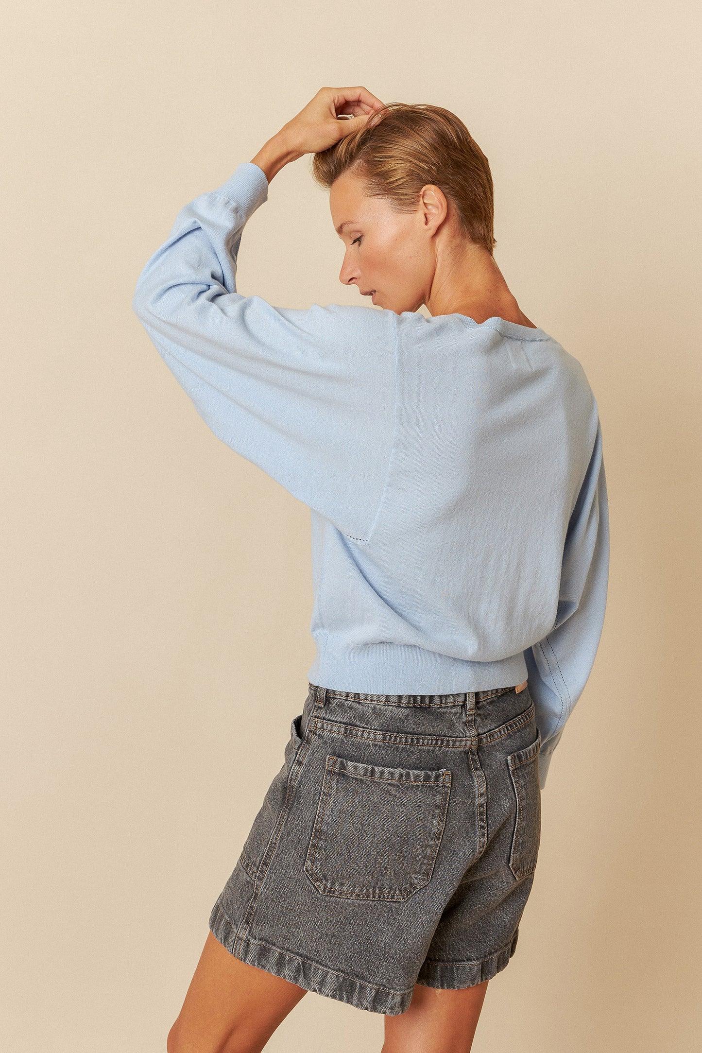BATWING SLEEVE KNIT JACKET