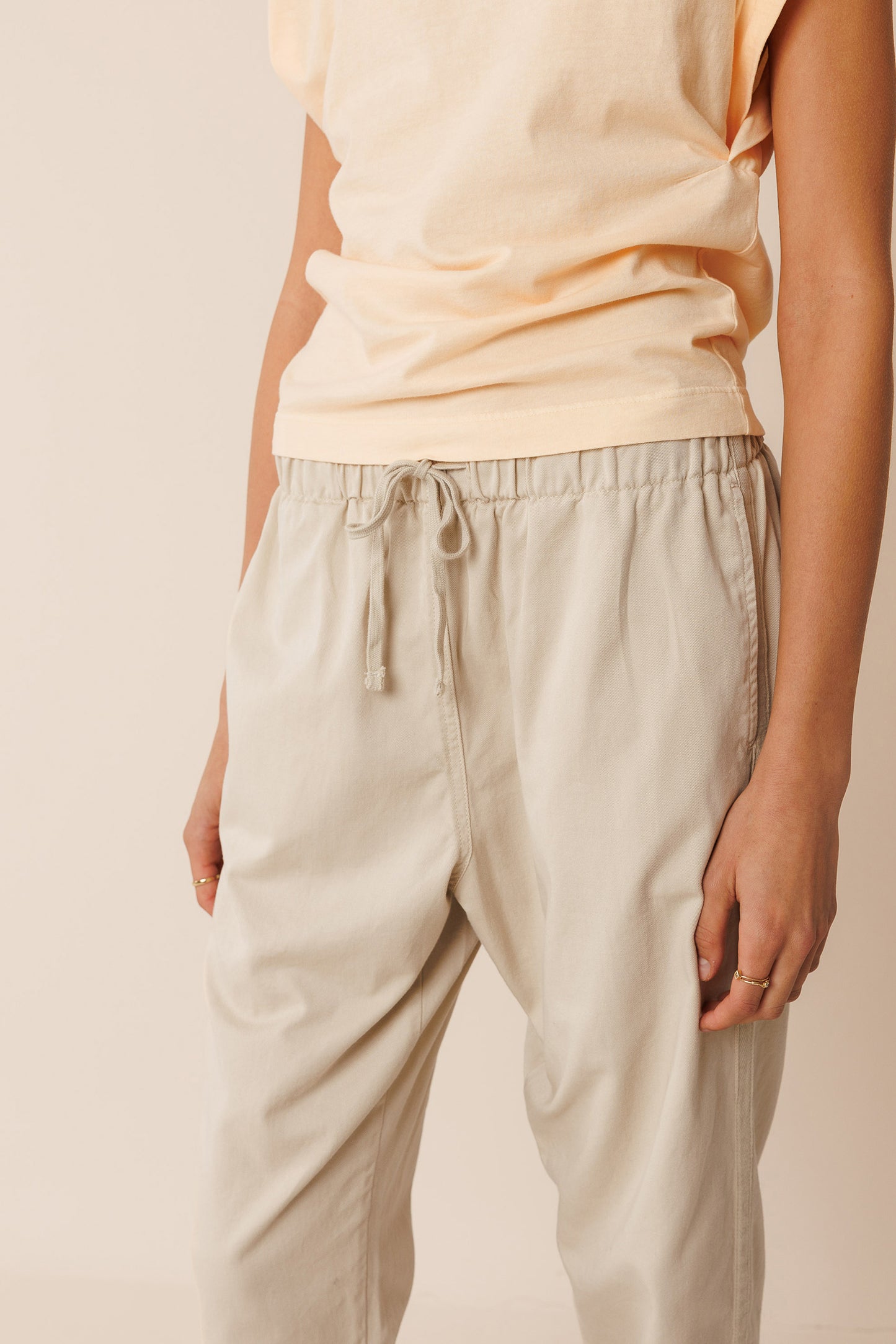 CLASSIC JOGGER PANTS