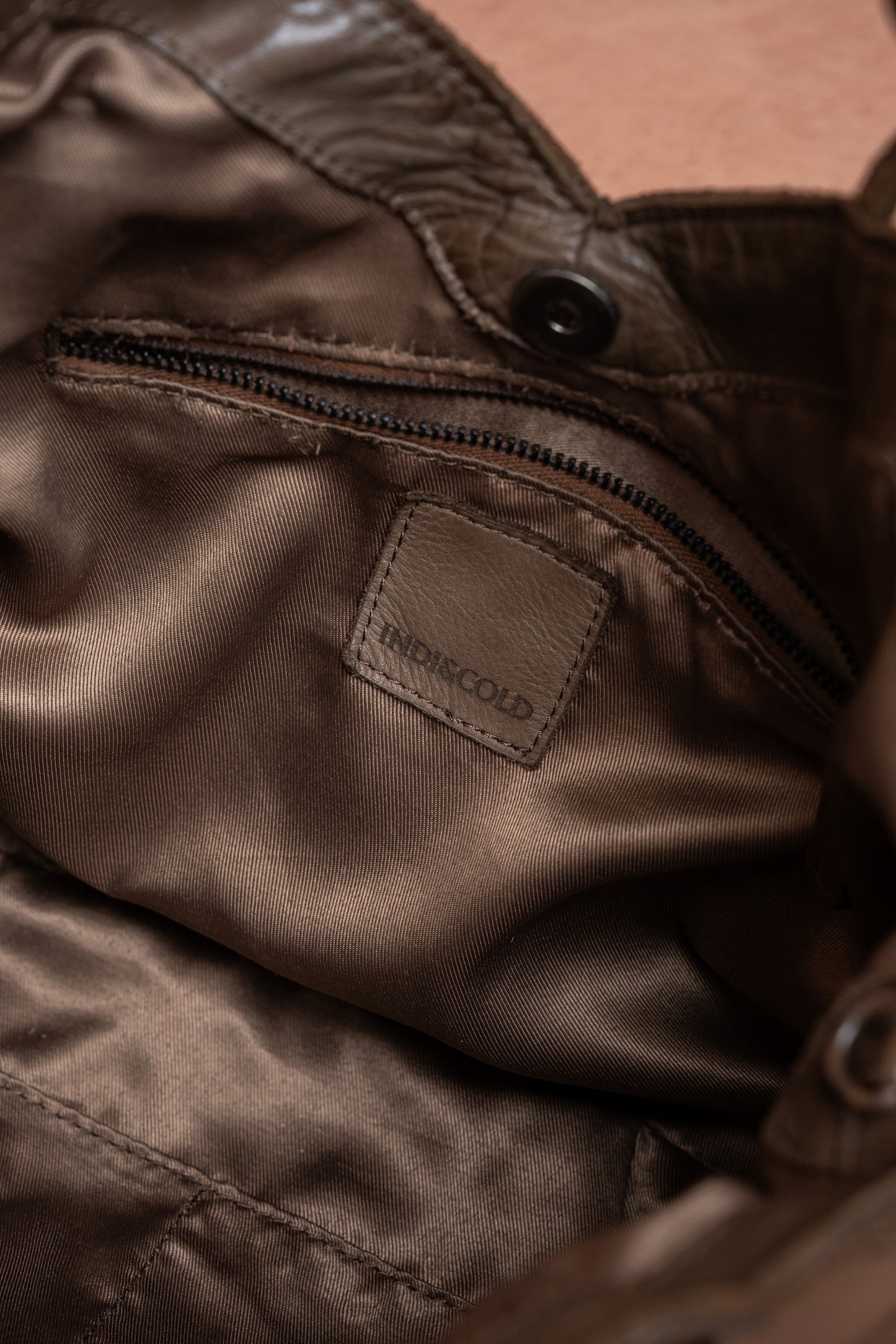 HOBO KNOTTED HANDLE BAG