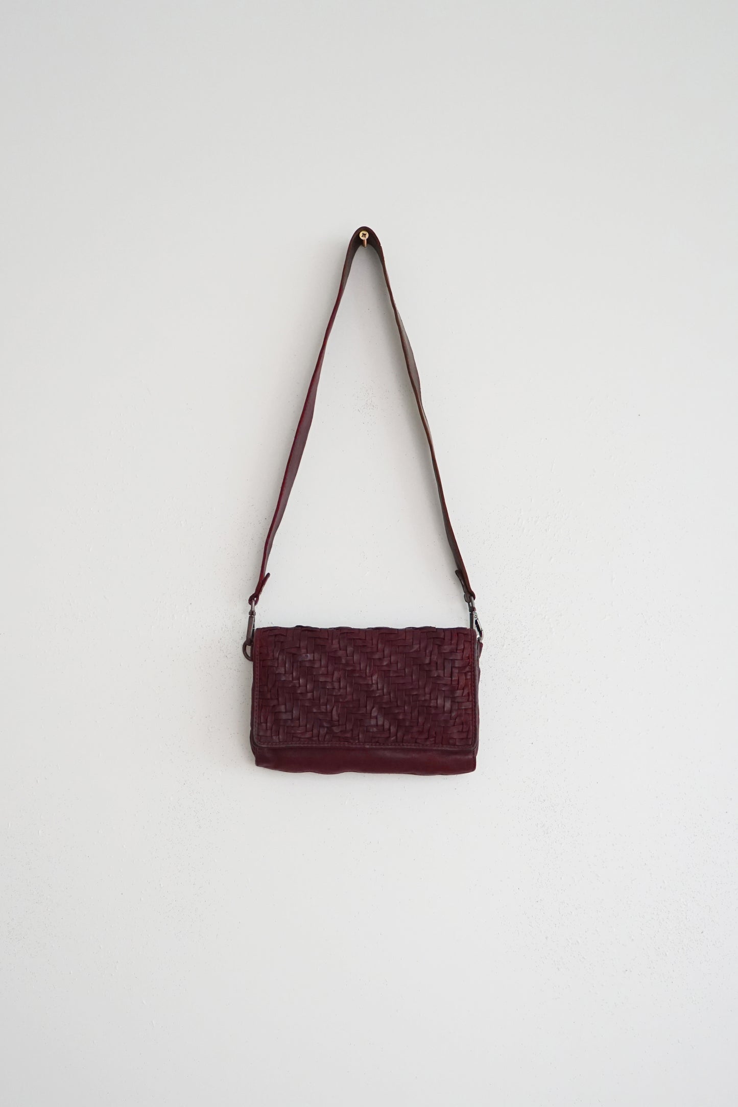 ARLET CROSSBODY LEATHER BAG