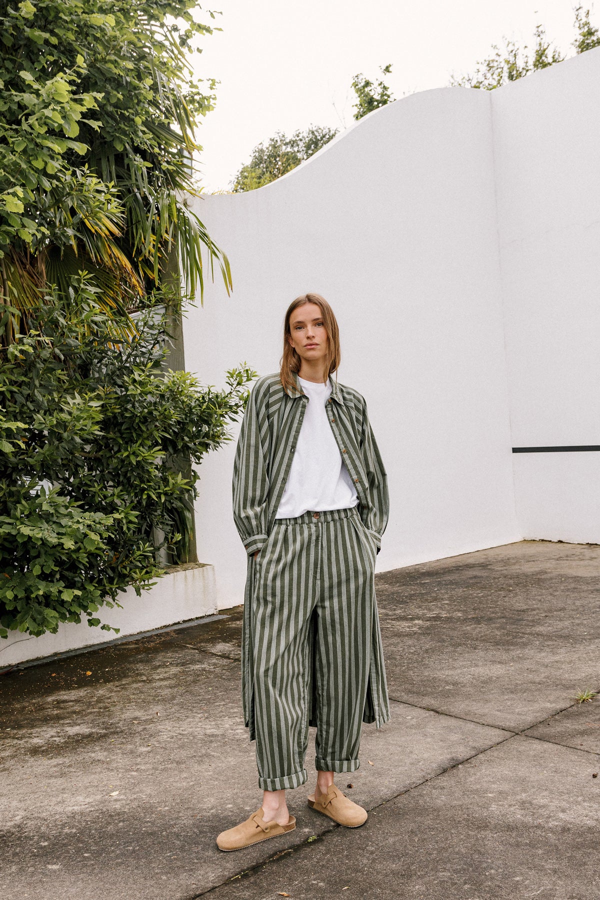 BAGGY ELASTIC PANTS