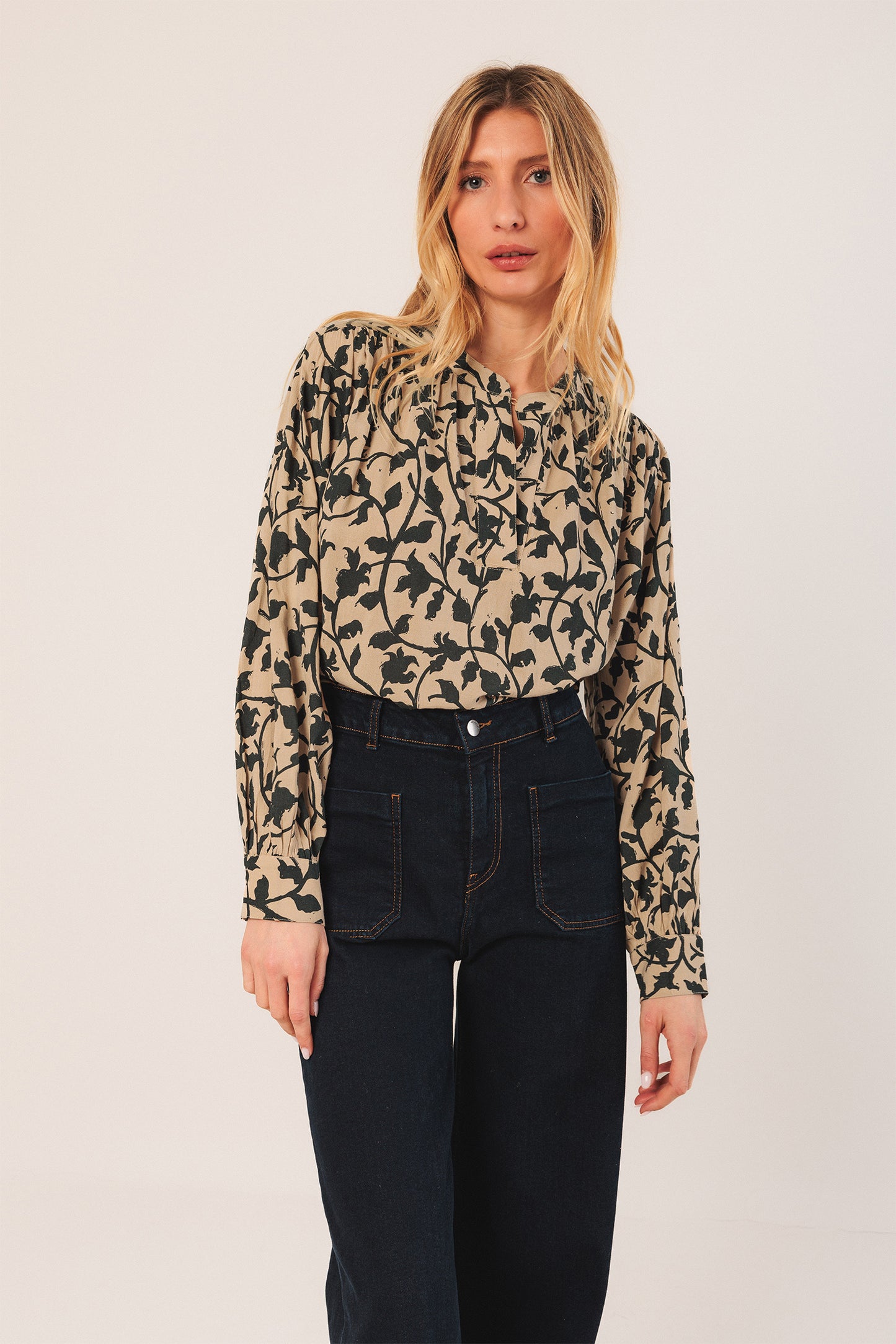 [CL] MAO COLLAR BLOUSE