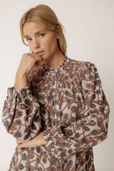 [CL] SMOCK EMBROIDERED SHIRT