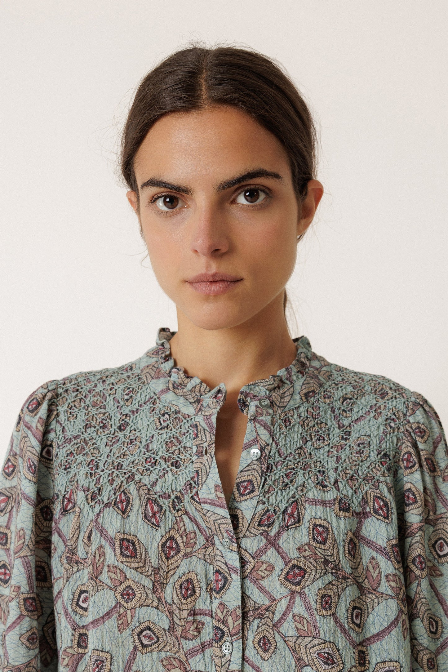 SMOCK EMBROIDERED SHIRT